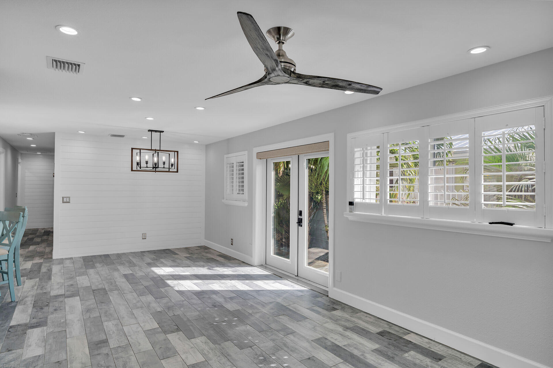 33D 11Th Avenue