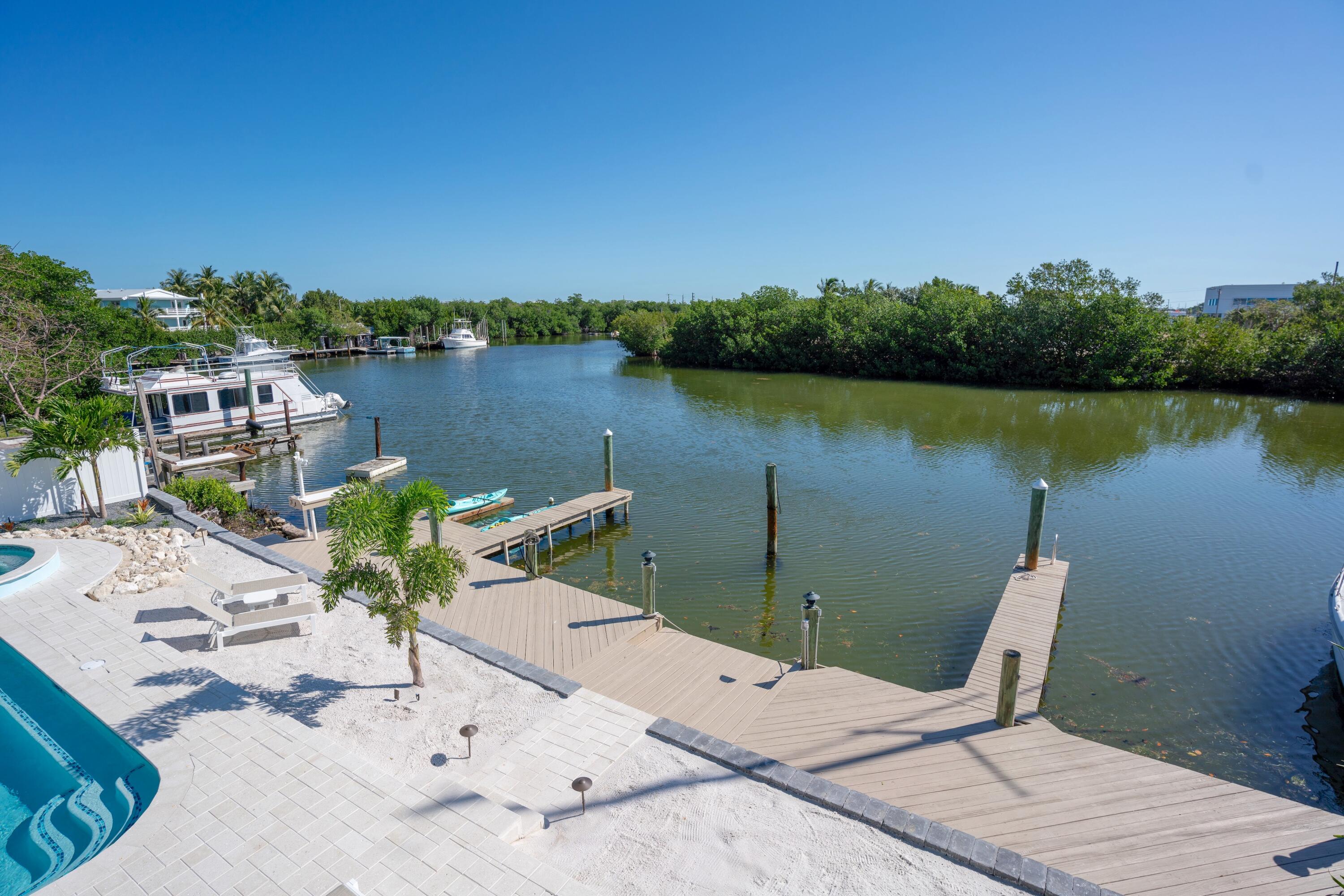 398 70th St Gulf