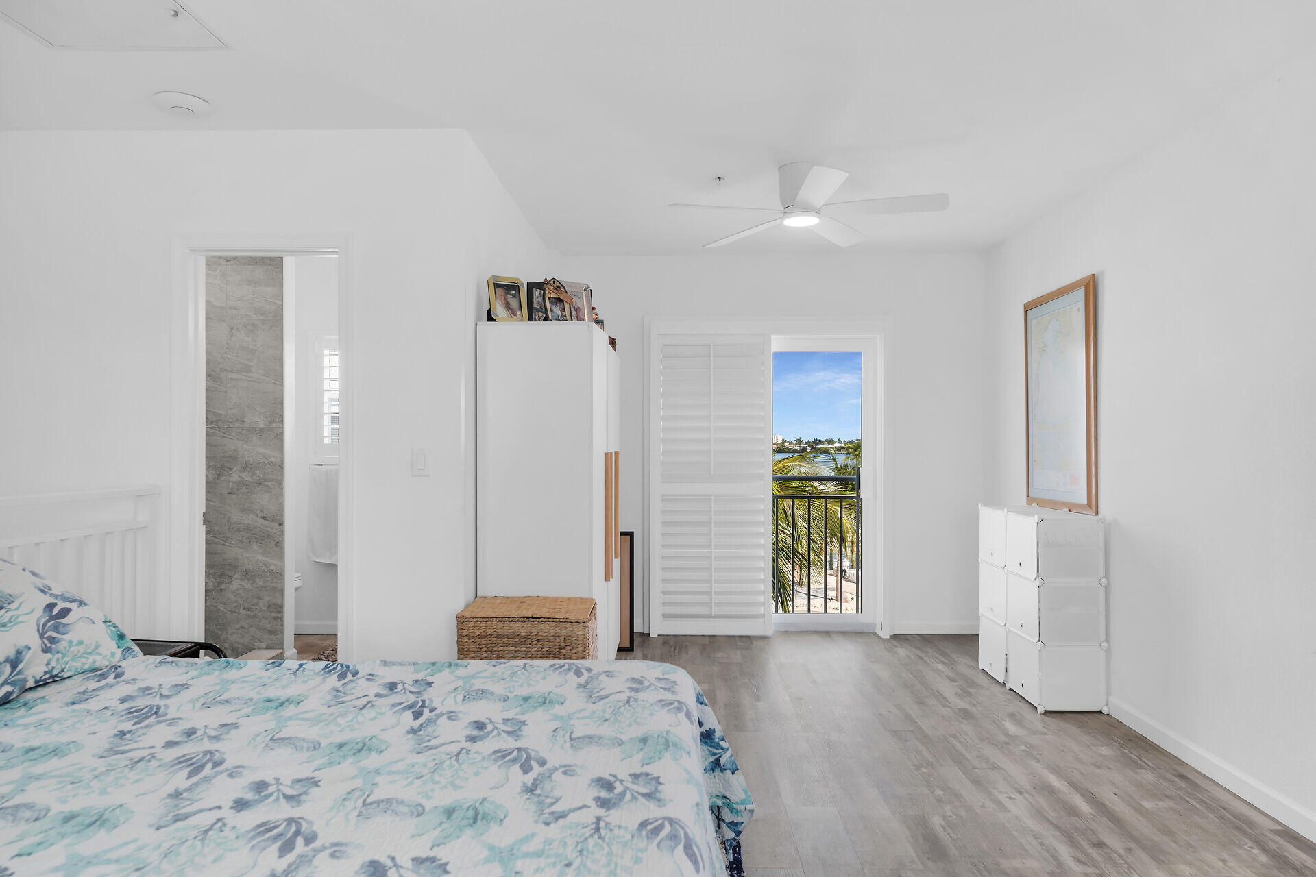 10877 Overseas Highway Unit: 120