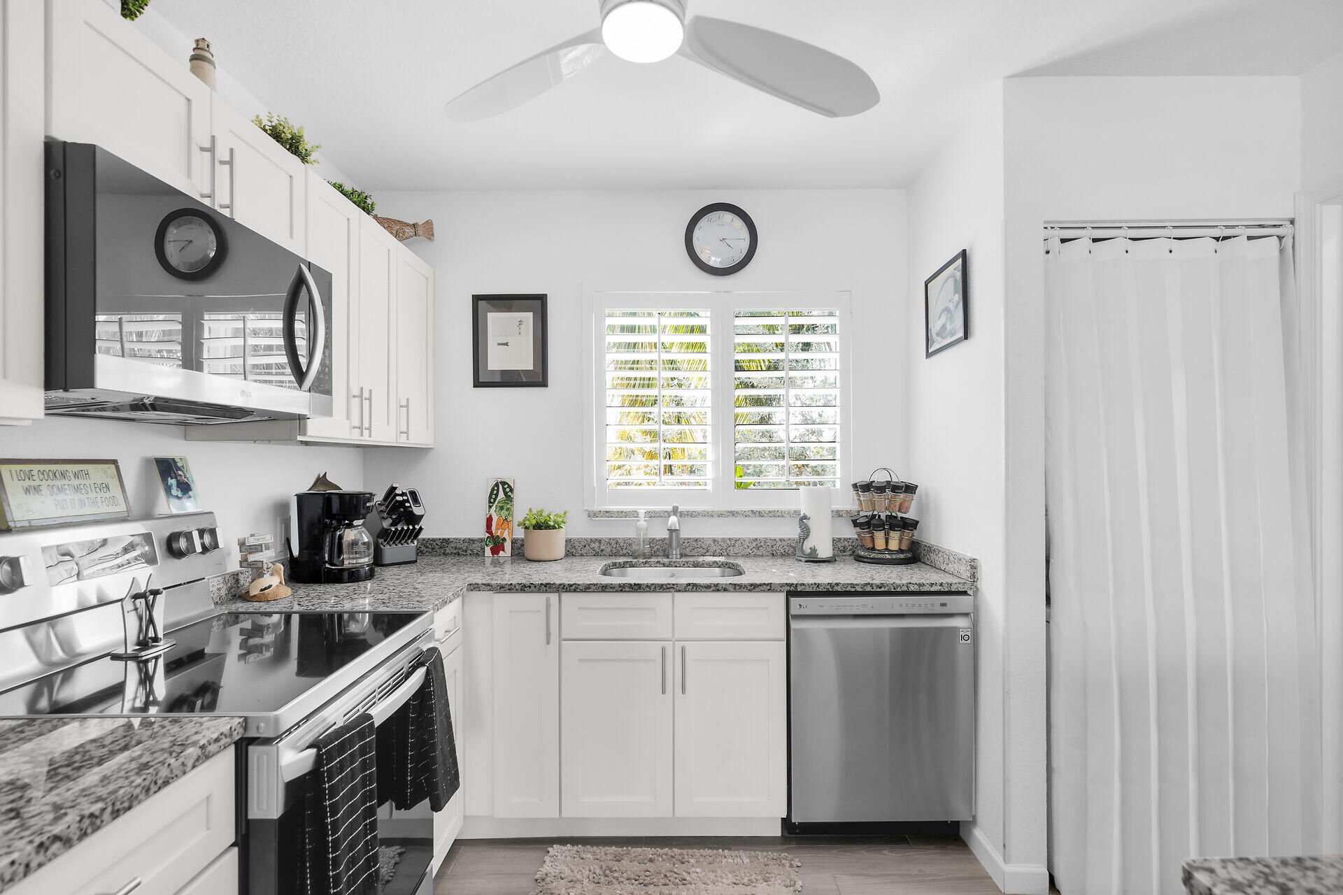 10877 Overseas Highway Unit: 120