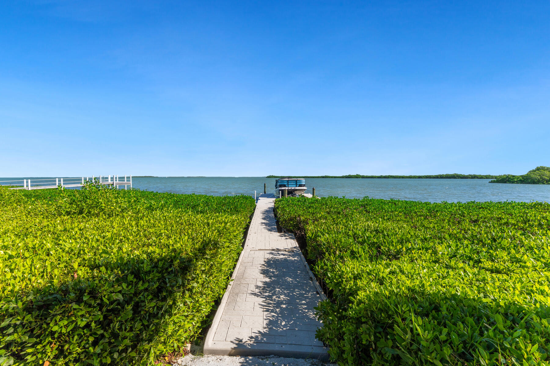 51 Cannon Royal Drive