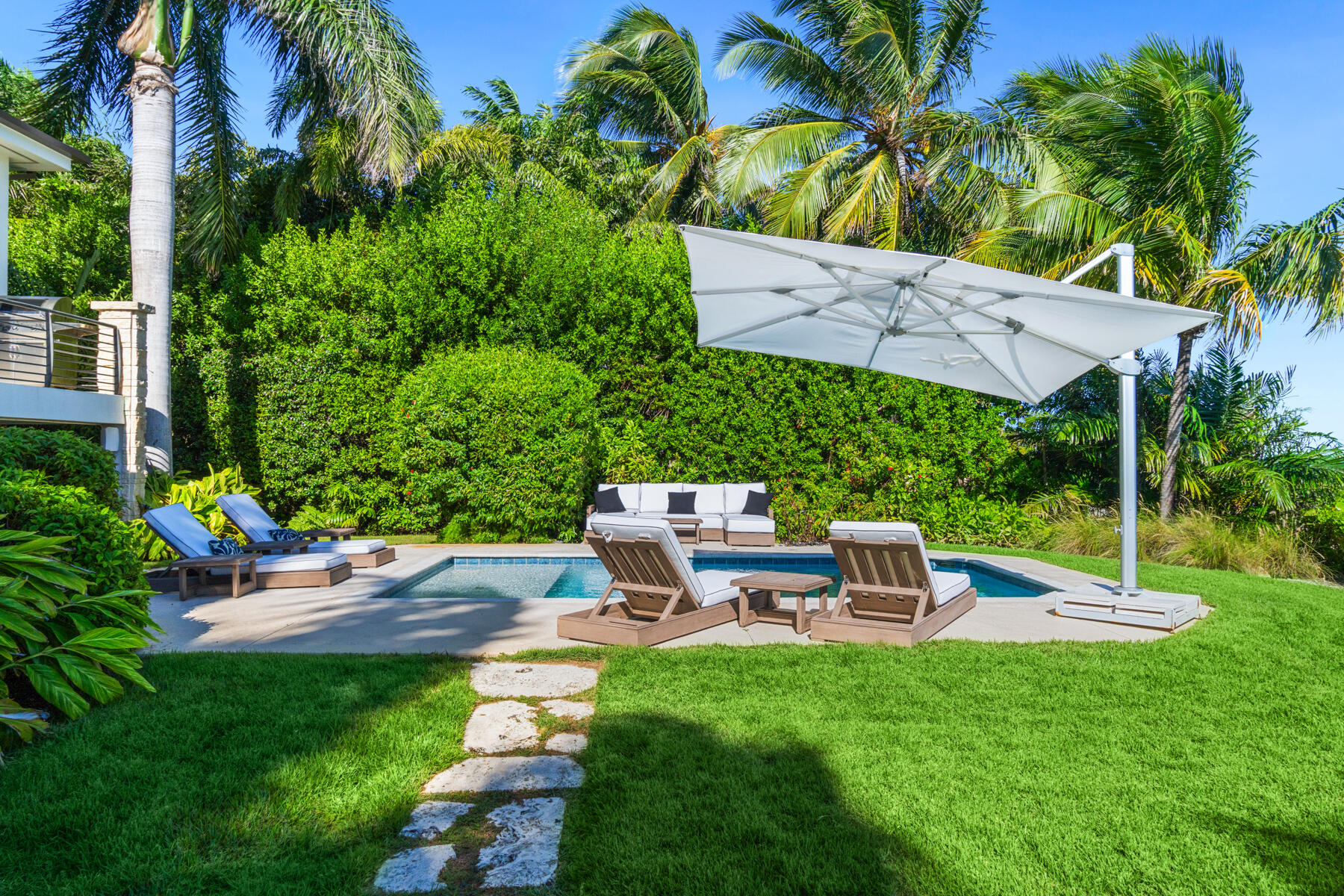 51 Cannon Royal Drive