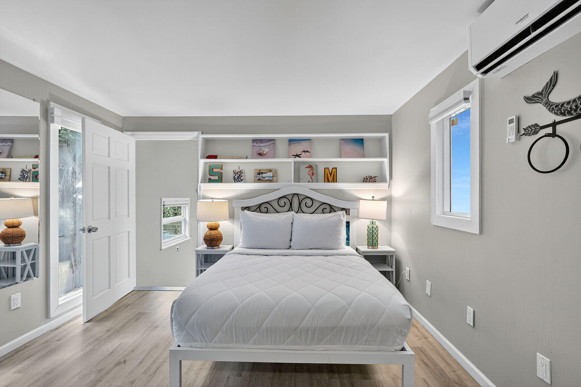 5206 Dogwood Dell Street