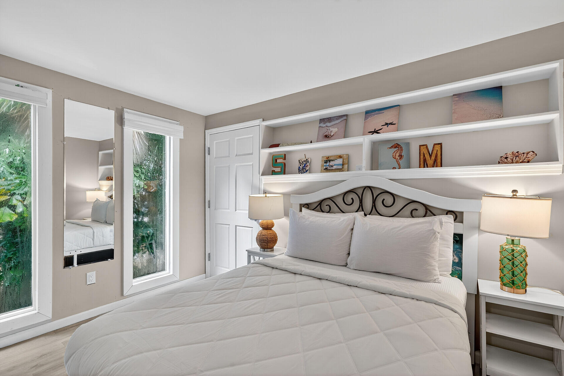 5206 Dogwood Dell Street