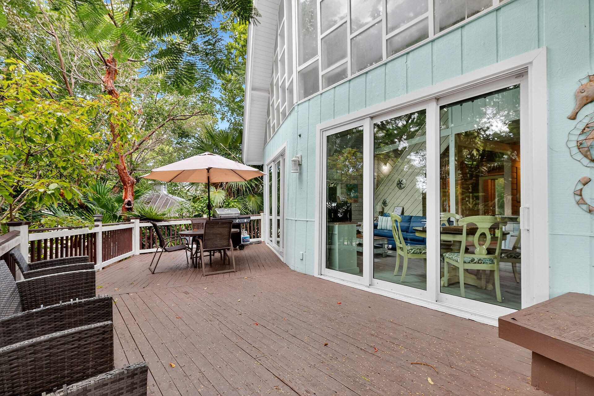 5206 Dogwood Dell Street