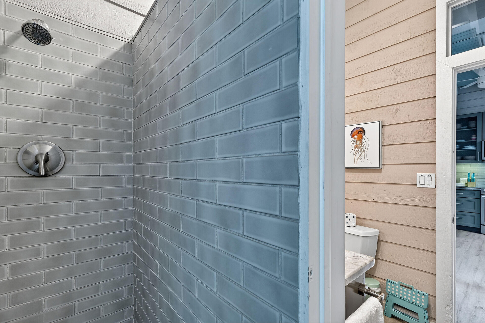 5206 Dogwood Dell Street