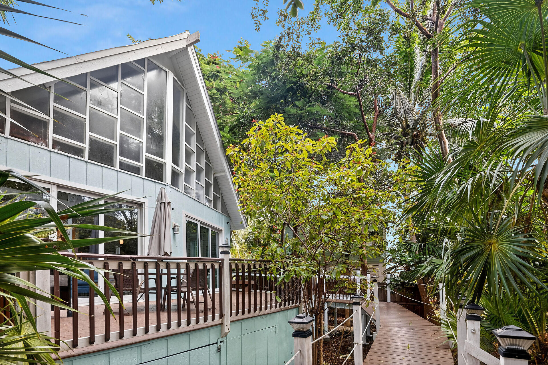 5206 Dogwood Dell Street