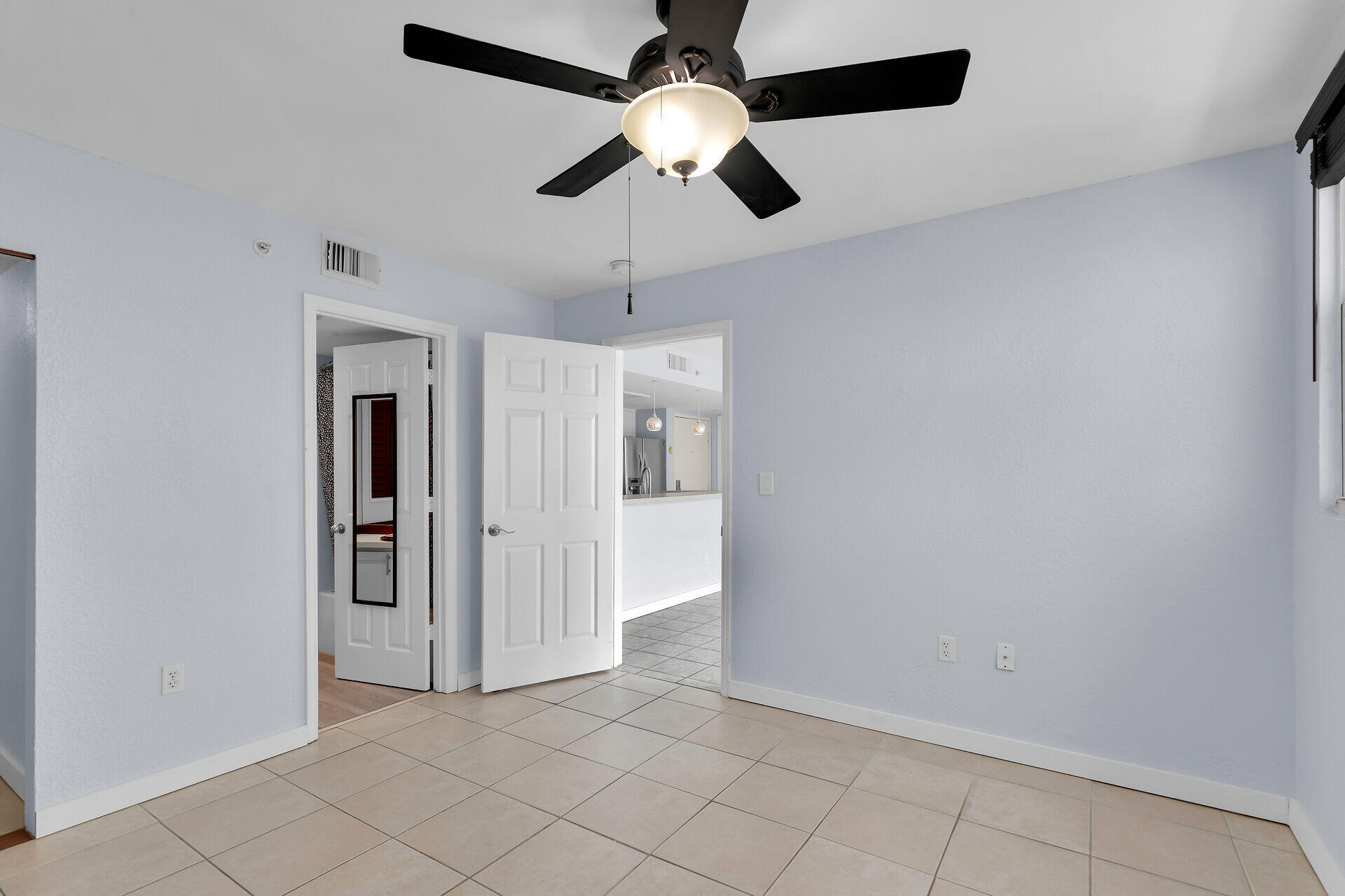 3635 Seaside Drive Unit: 206