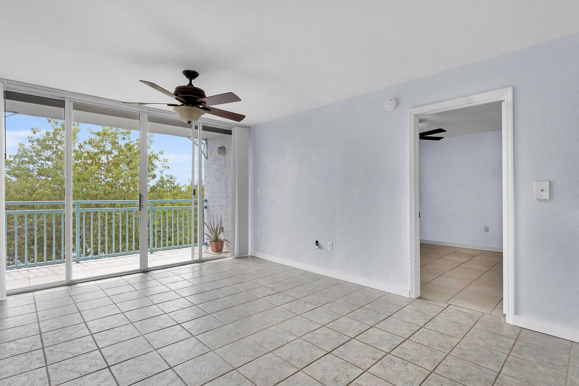3635 Seaside Drive Unit: 206