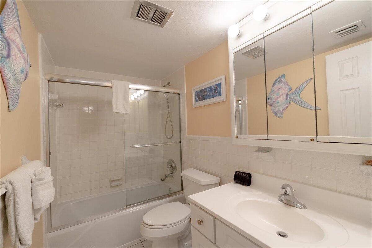 1101 W Ocean Drive Unit: 13