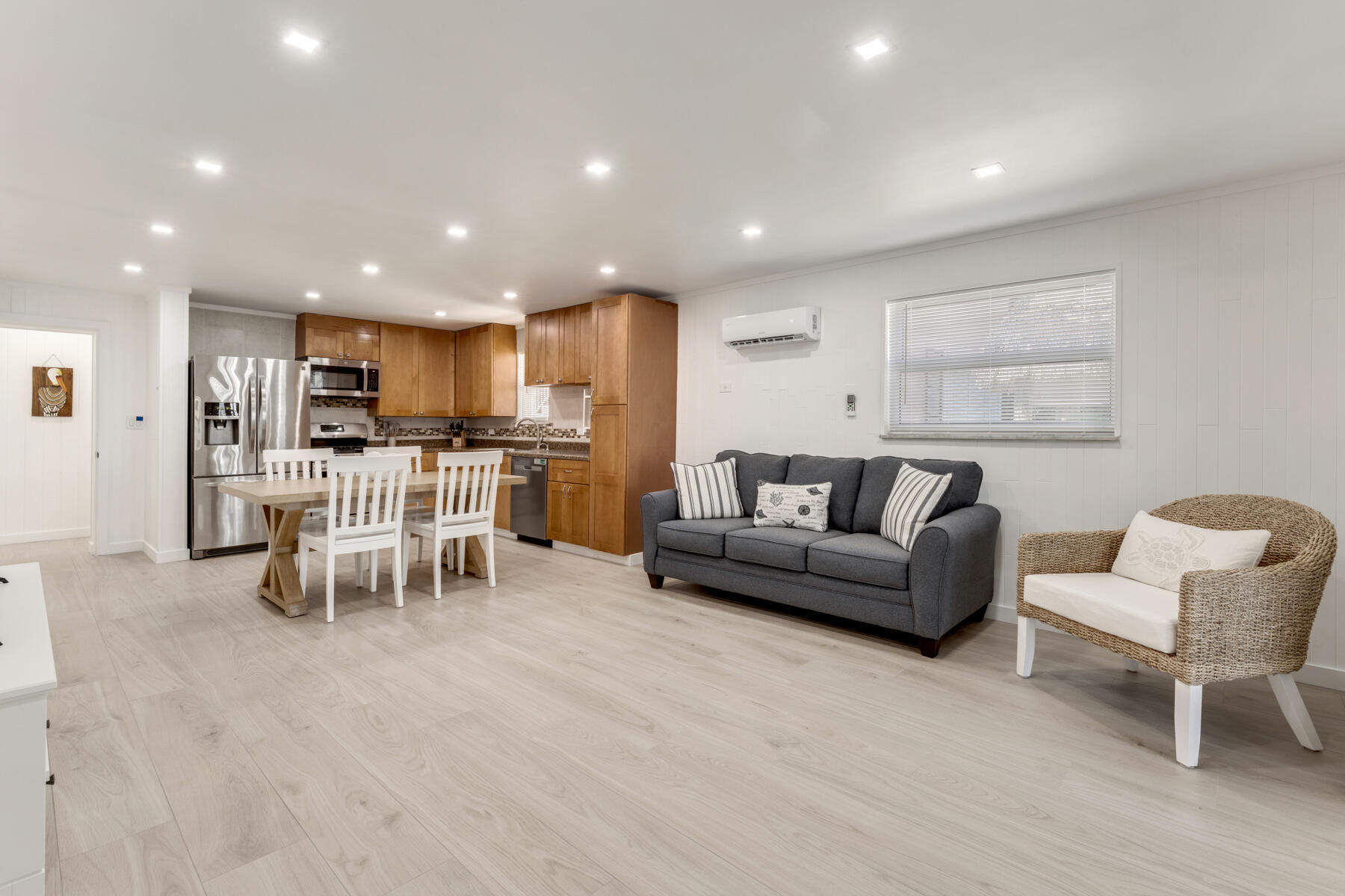 119 Long Key Lake Drive Unit: 1-3