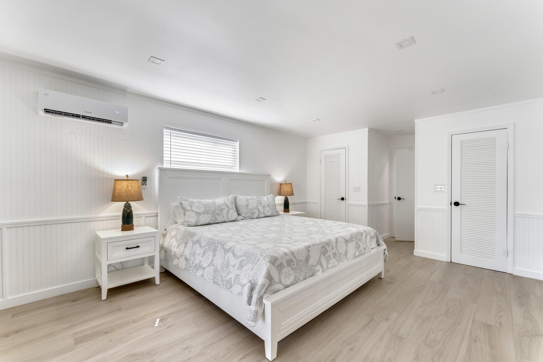 119 Long Key Lake Drive Unit: 1-3