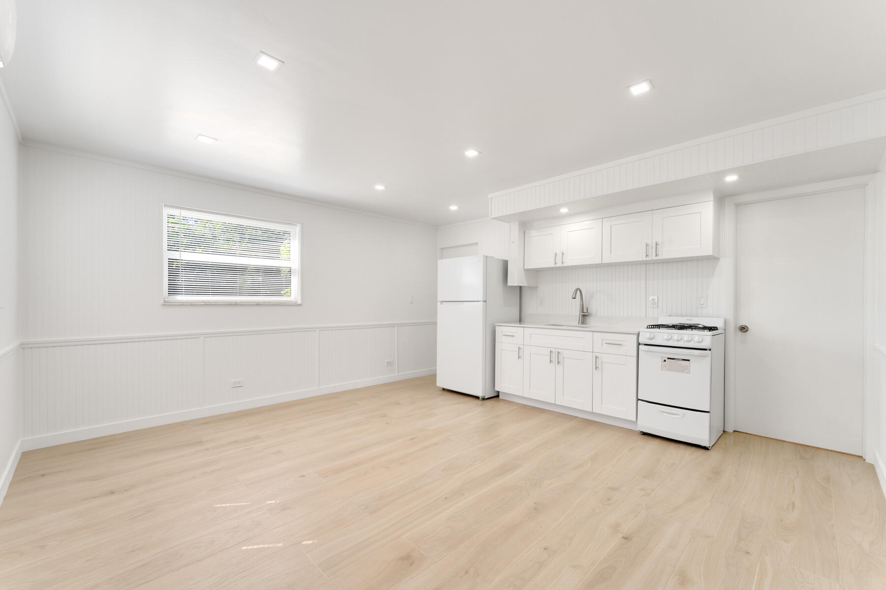 119 Long Key Lake Drive Unit: 1-3