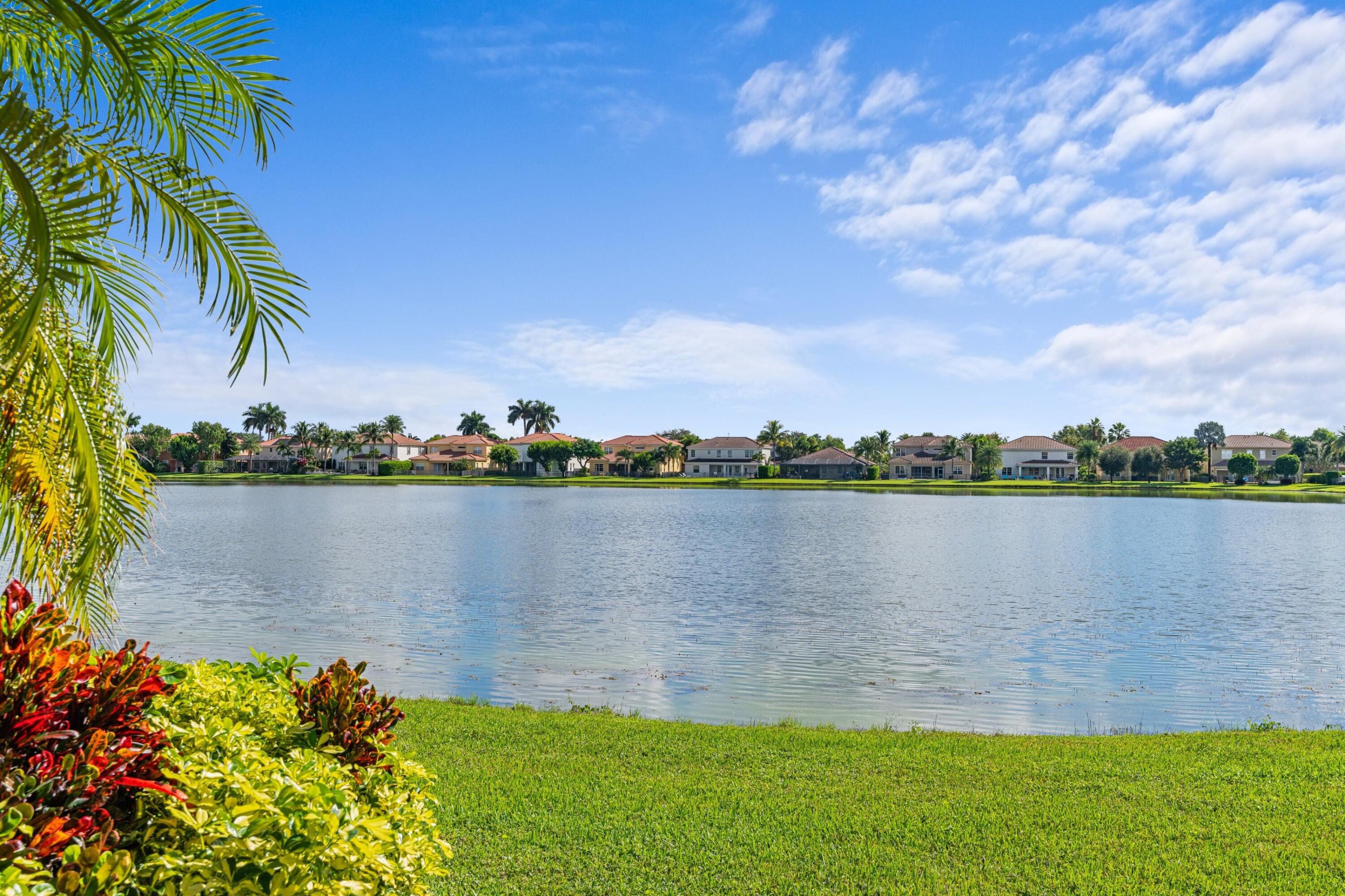 3456 Oakmont Estates Boulevard