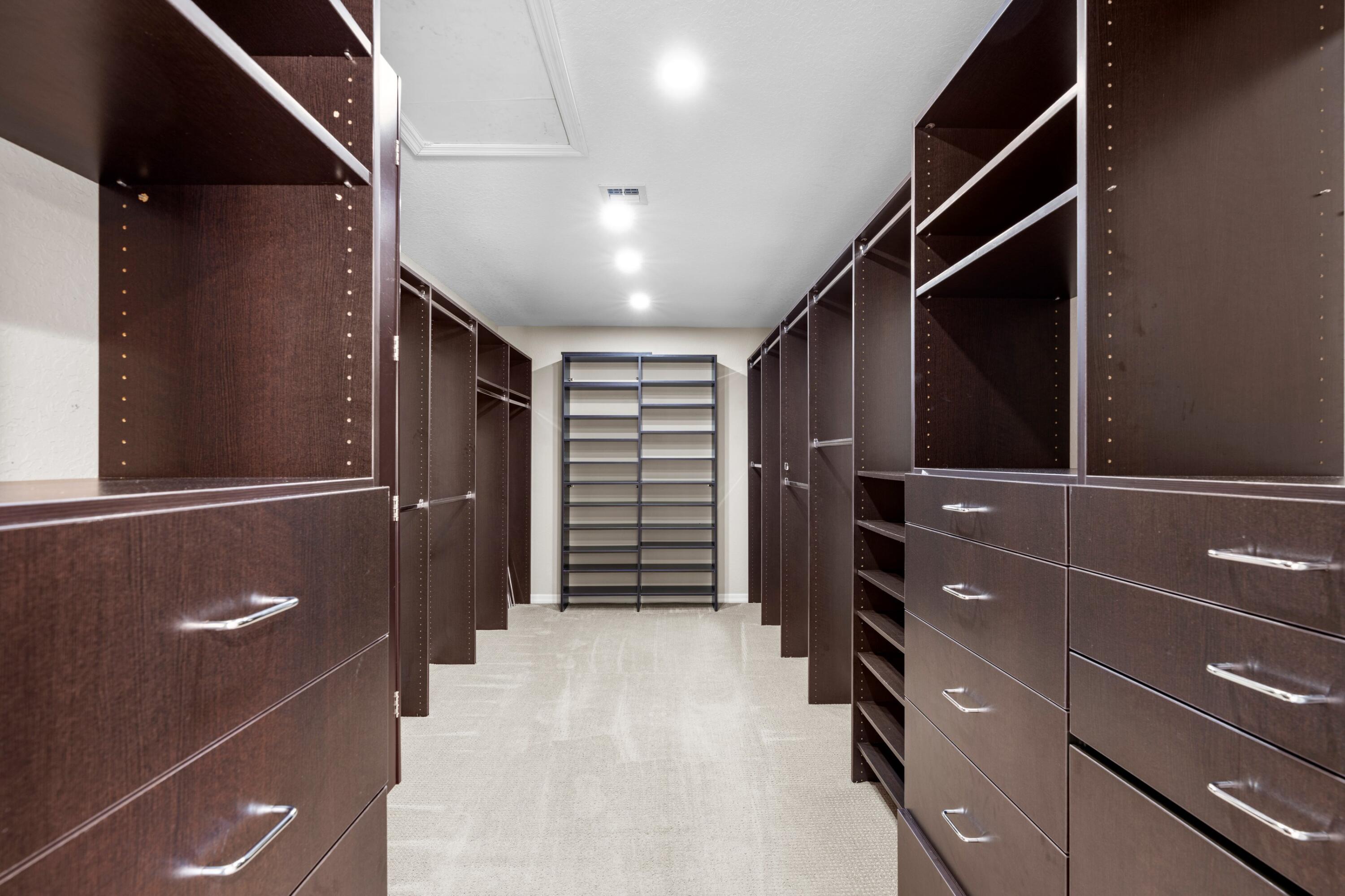 3456 Oakmont Estates Boulevard