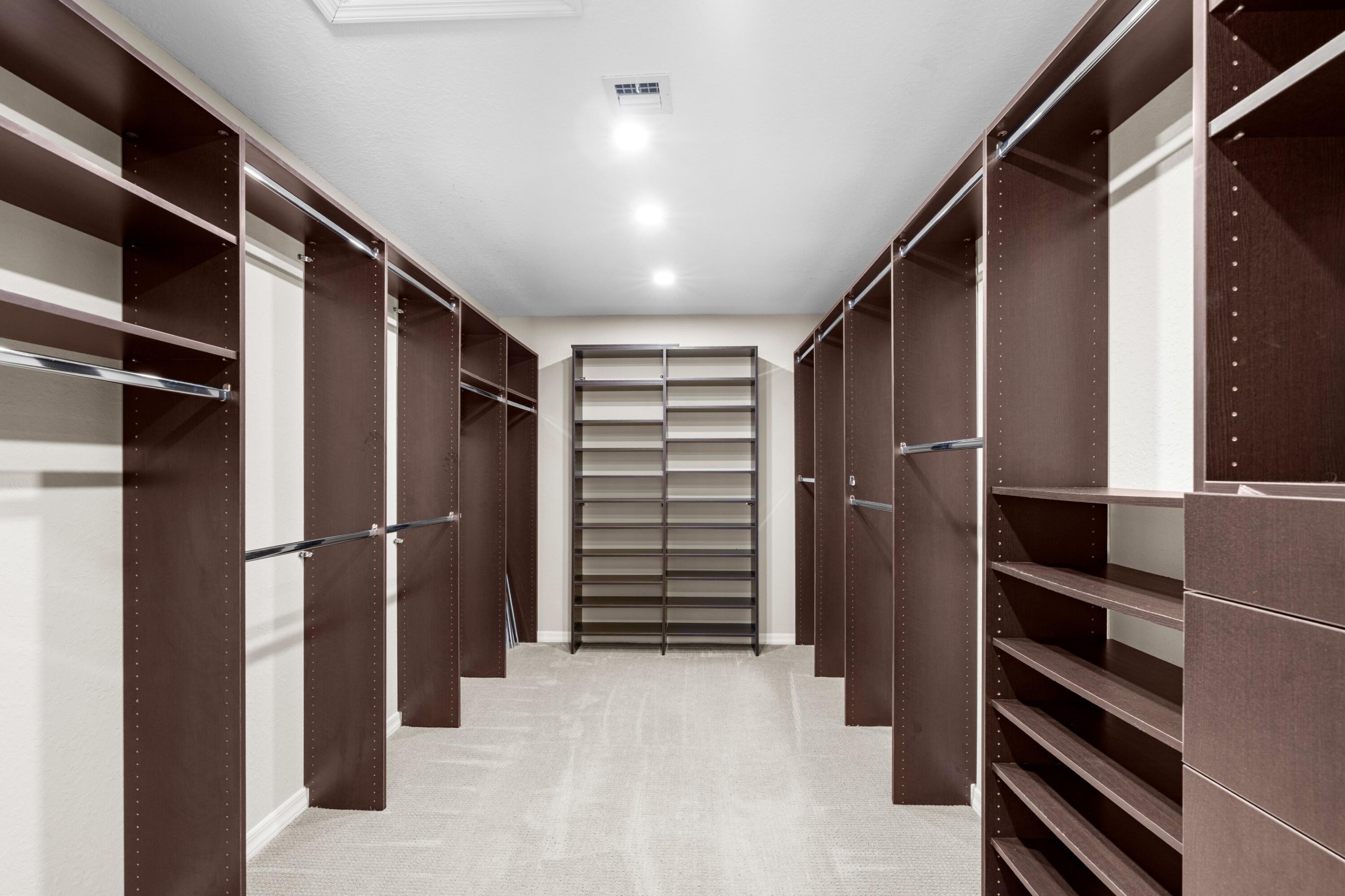 3456 Oakmont Estates Boulevard