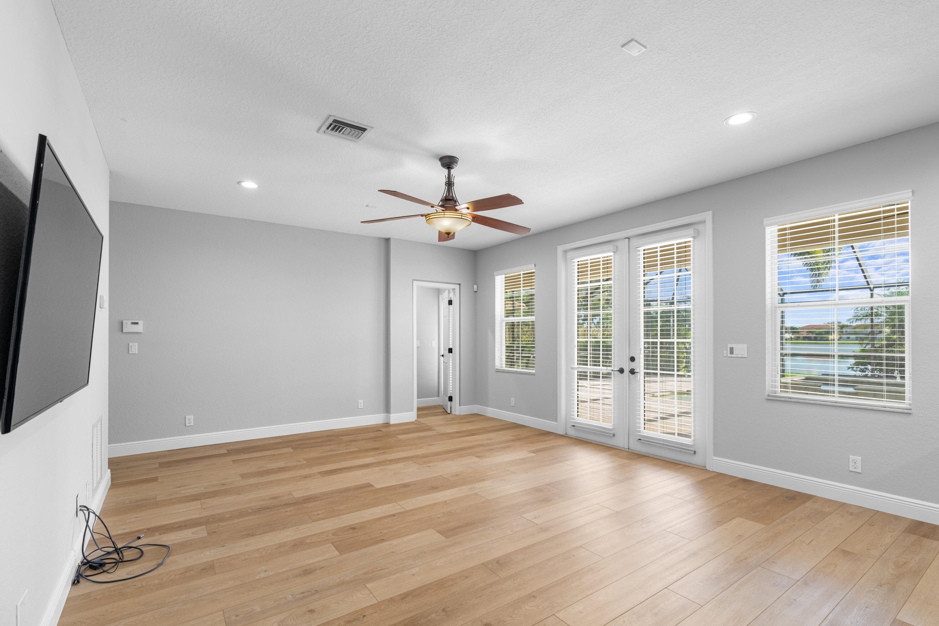 3456 Oakmont Estates Boulevard