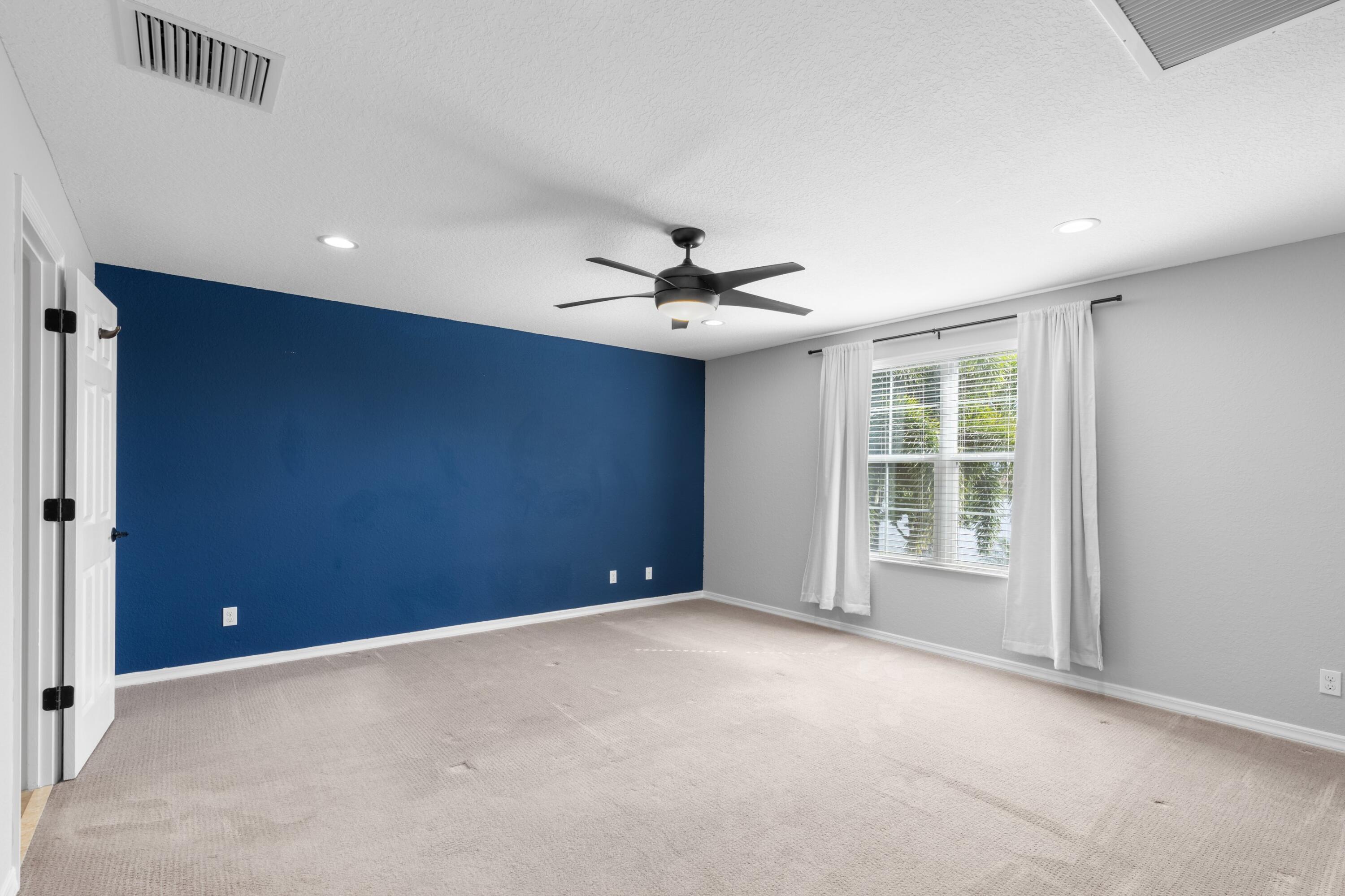 3456 Oakmont Estates Boulevard