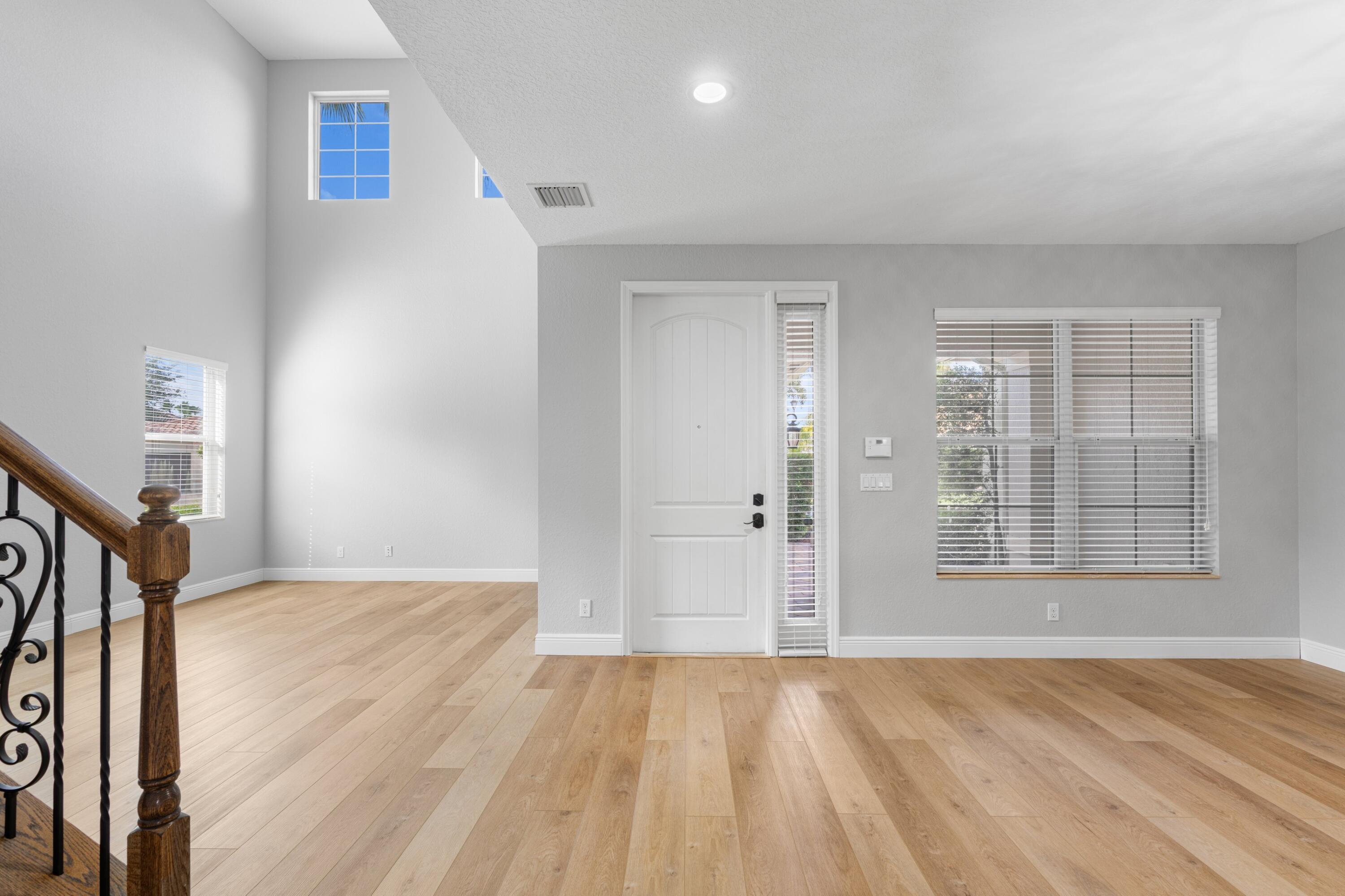 3456 Oakmont Estates Boulevard