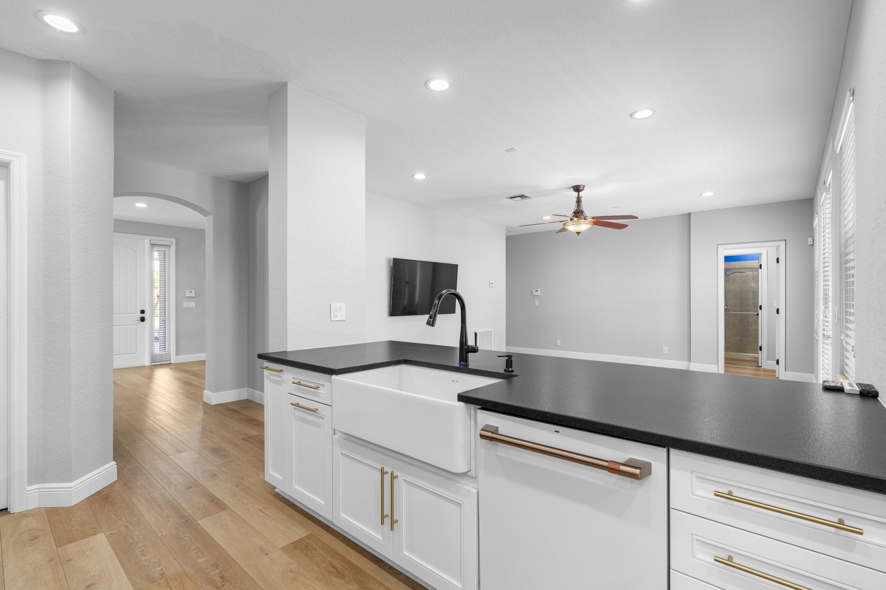 3456 Oakmont Estates Boulevard