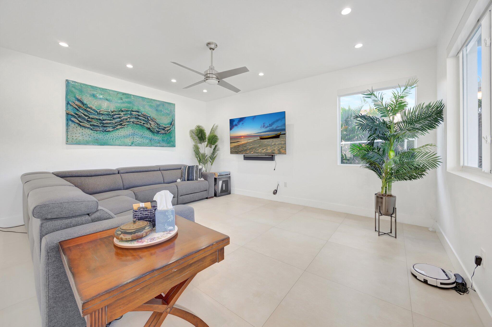 118 Pelican Road