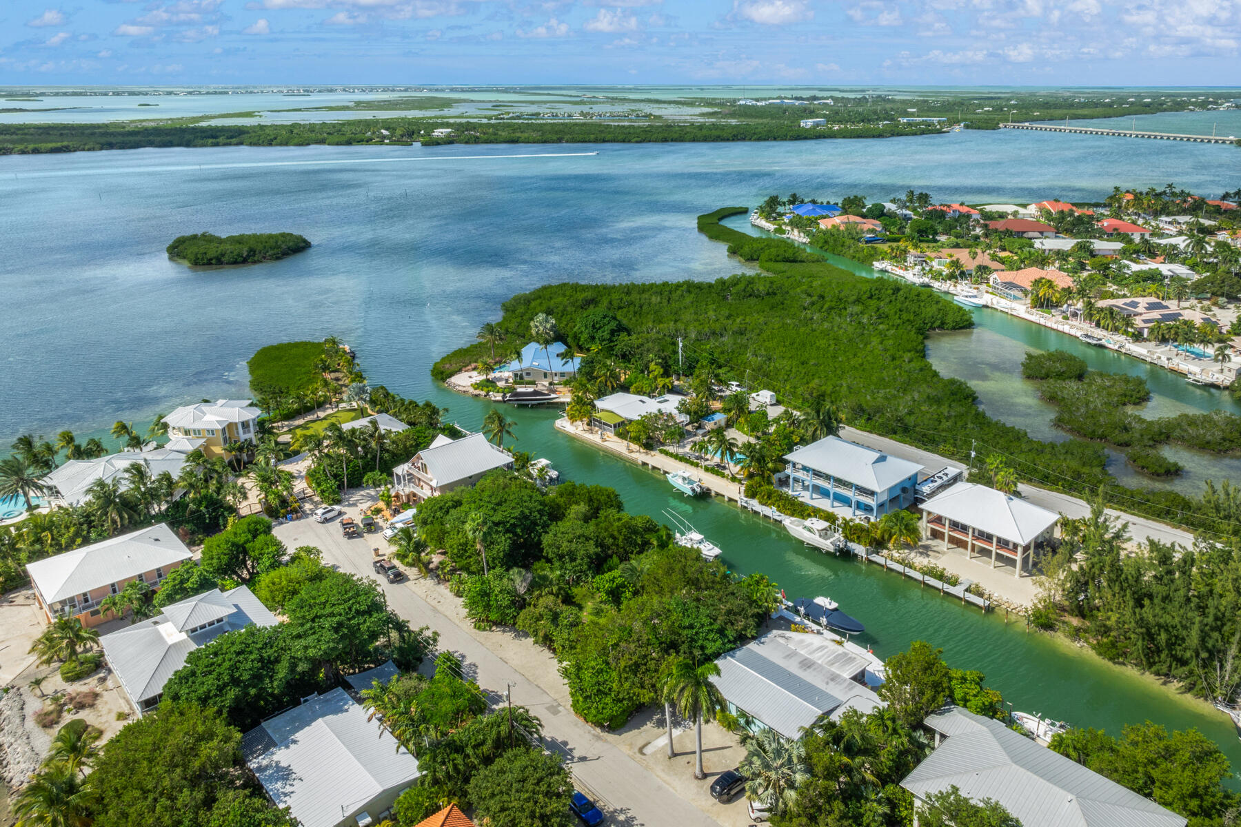 755 & 744 Sawyer Drive