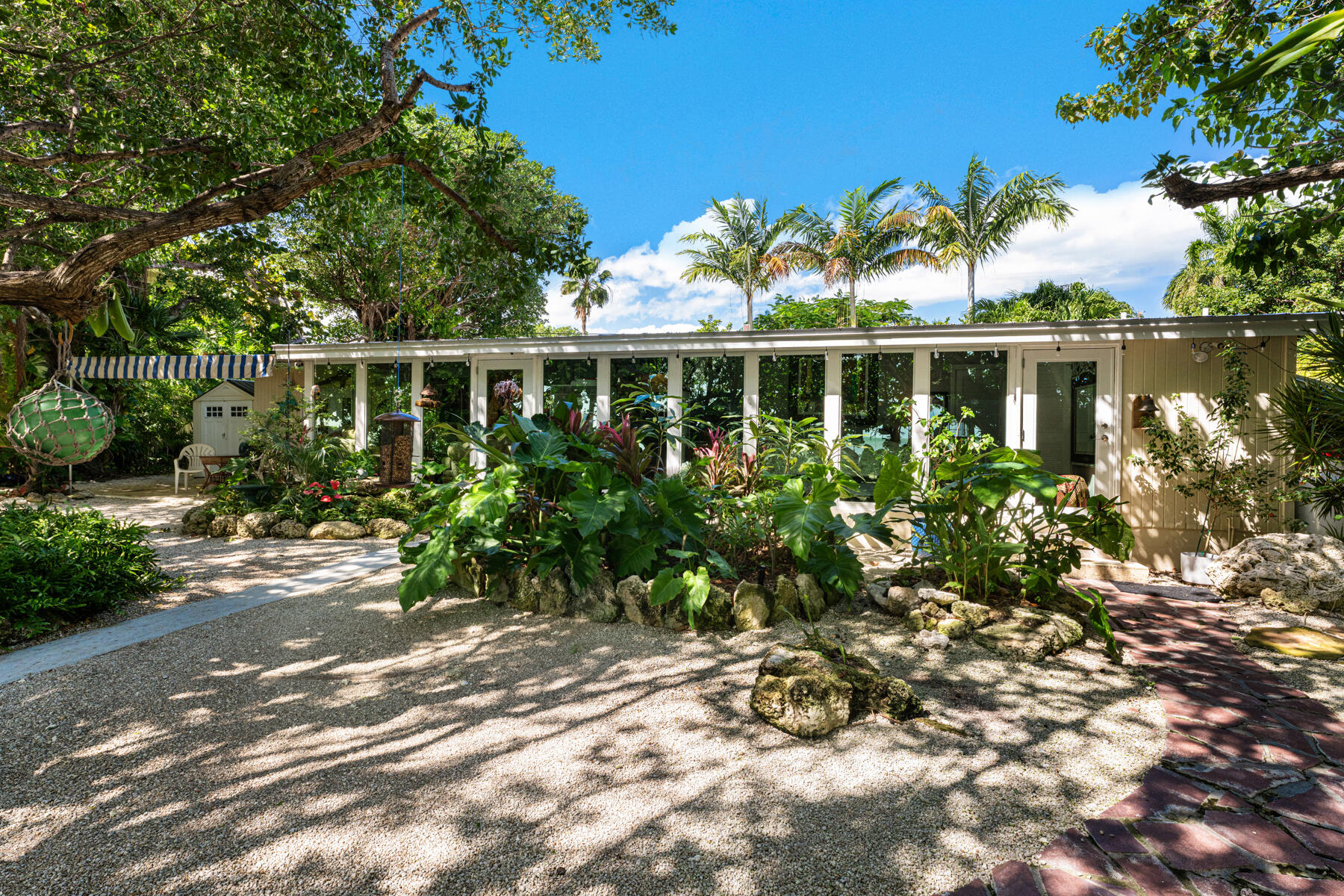 755 & 744 Sawyer Drive