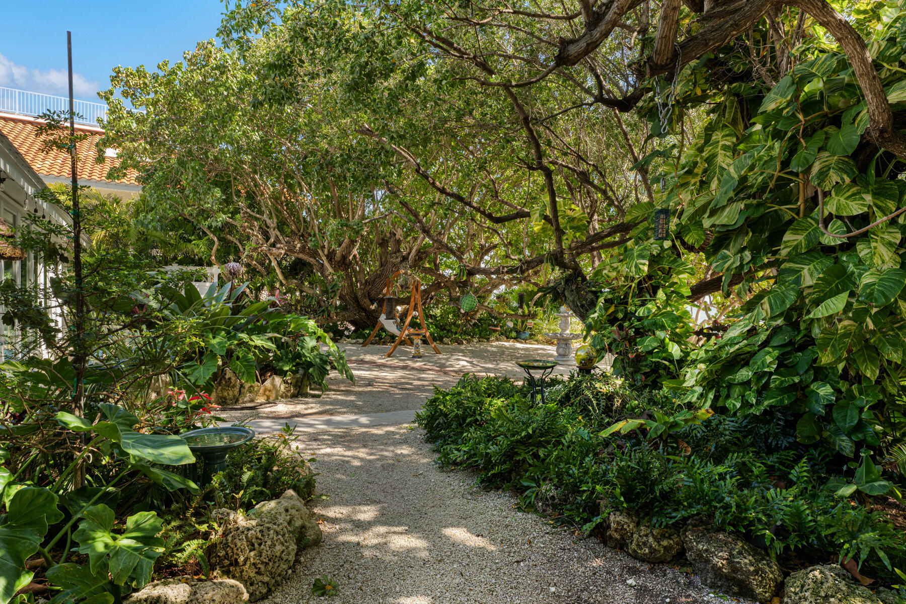 755 & 744 Sawyer Drive