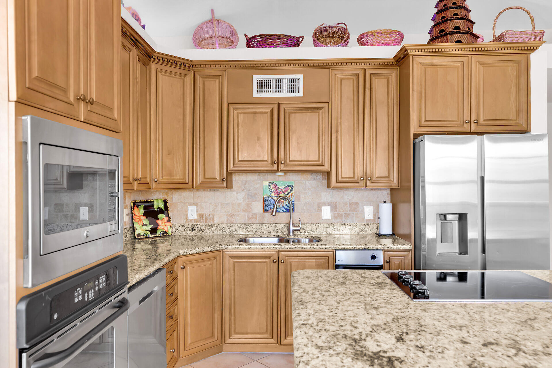 33 Seaside South Court