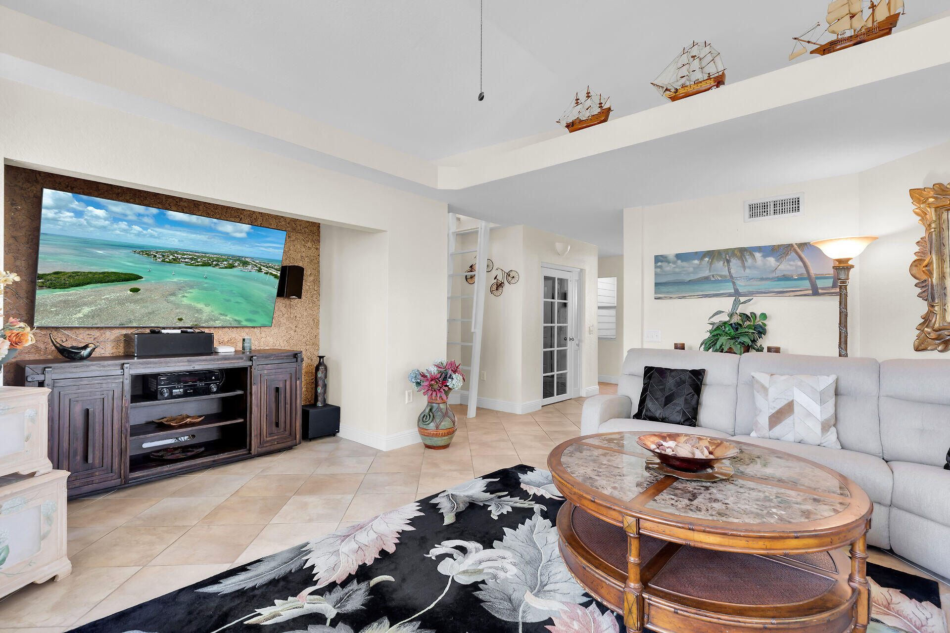 33 Seaside South Court