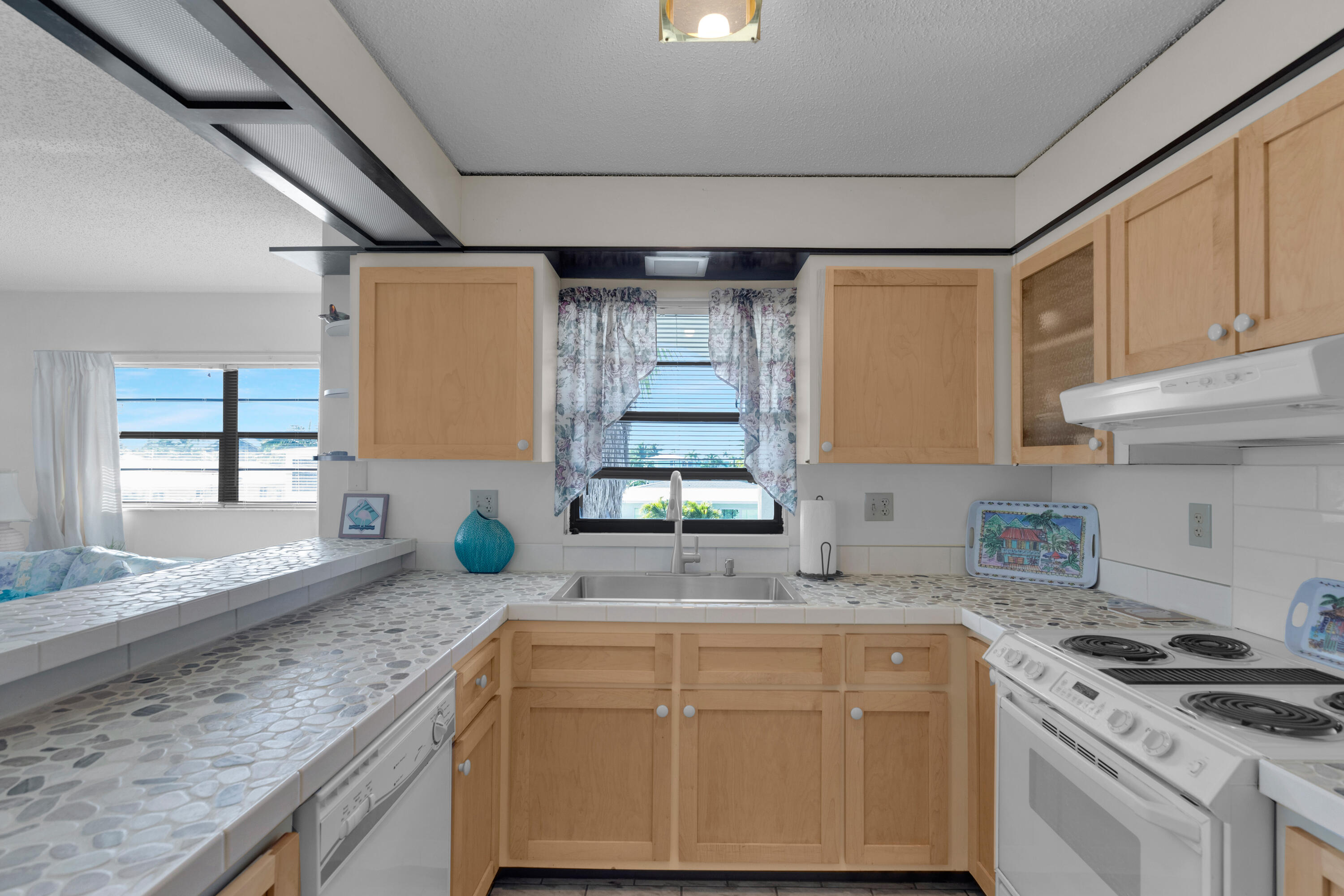 300 3rd Street