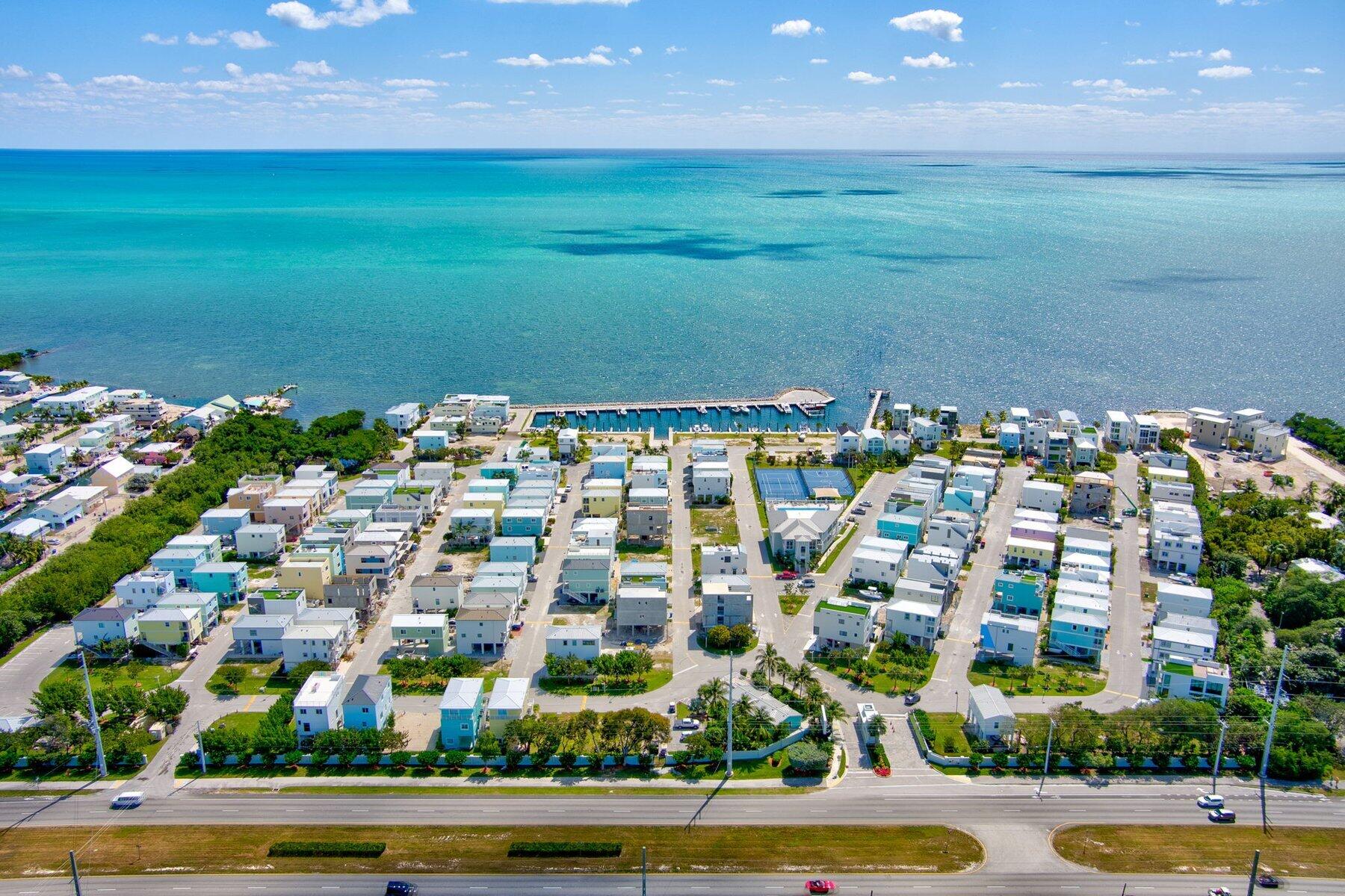 94825 Overseas Highway Unit: 43
