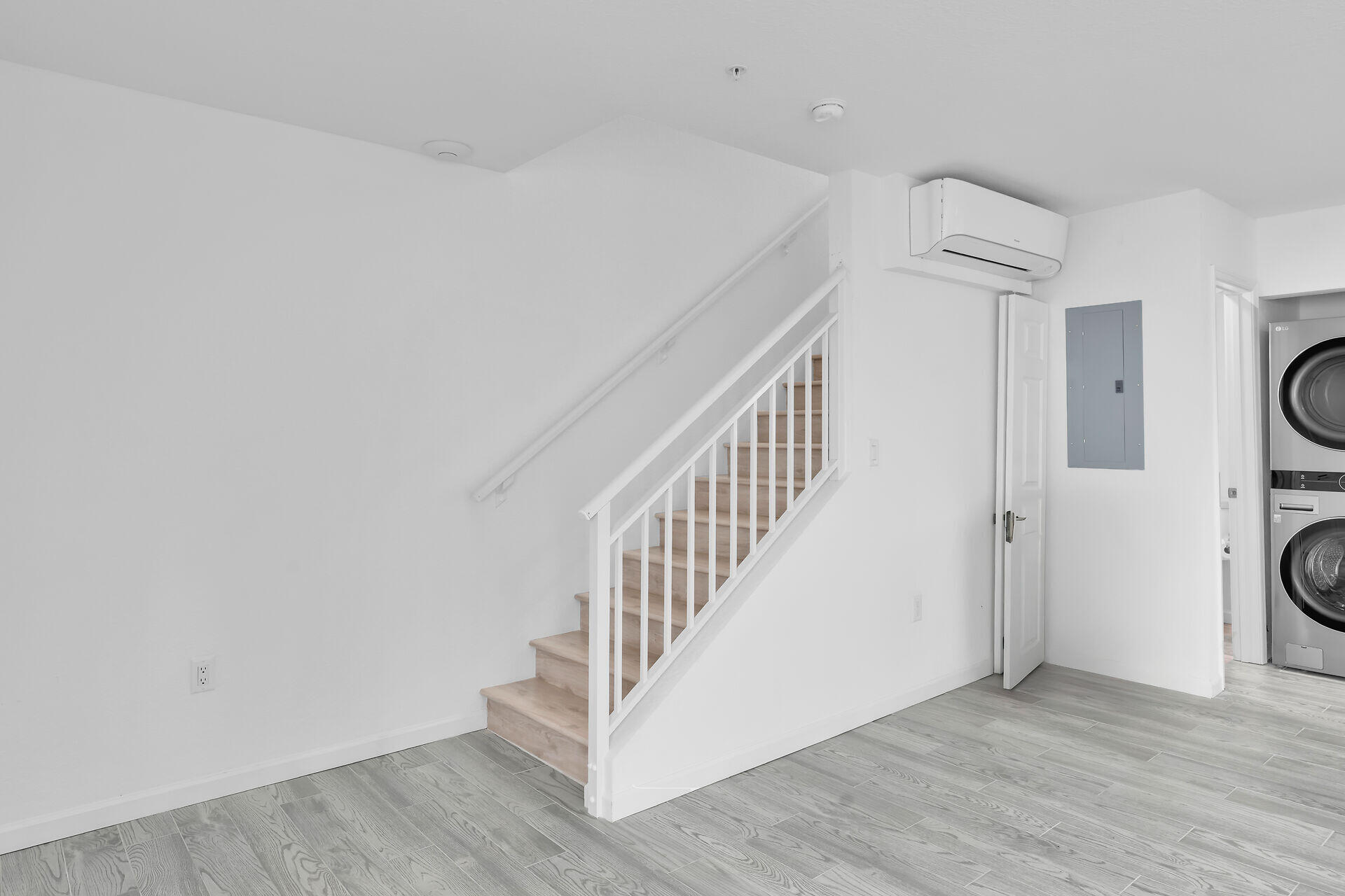 10877 Overseas Highway Unit: 6