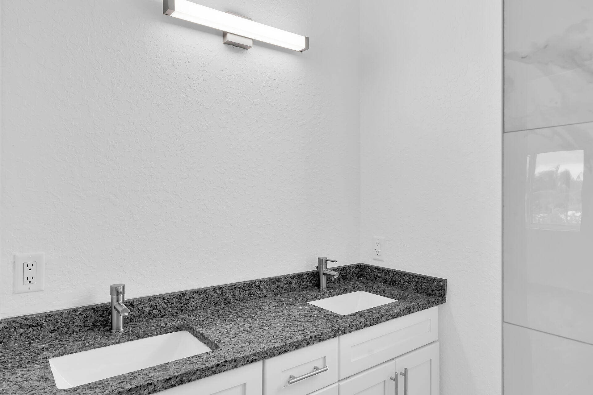 10877 Overseas Highway Unit: 6