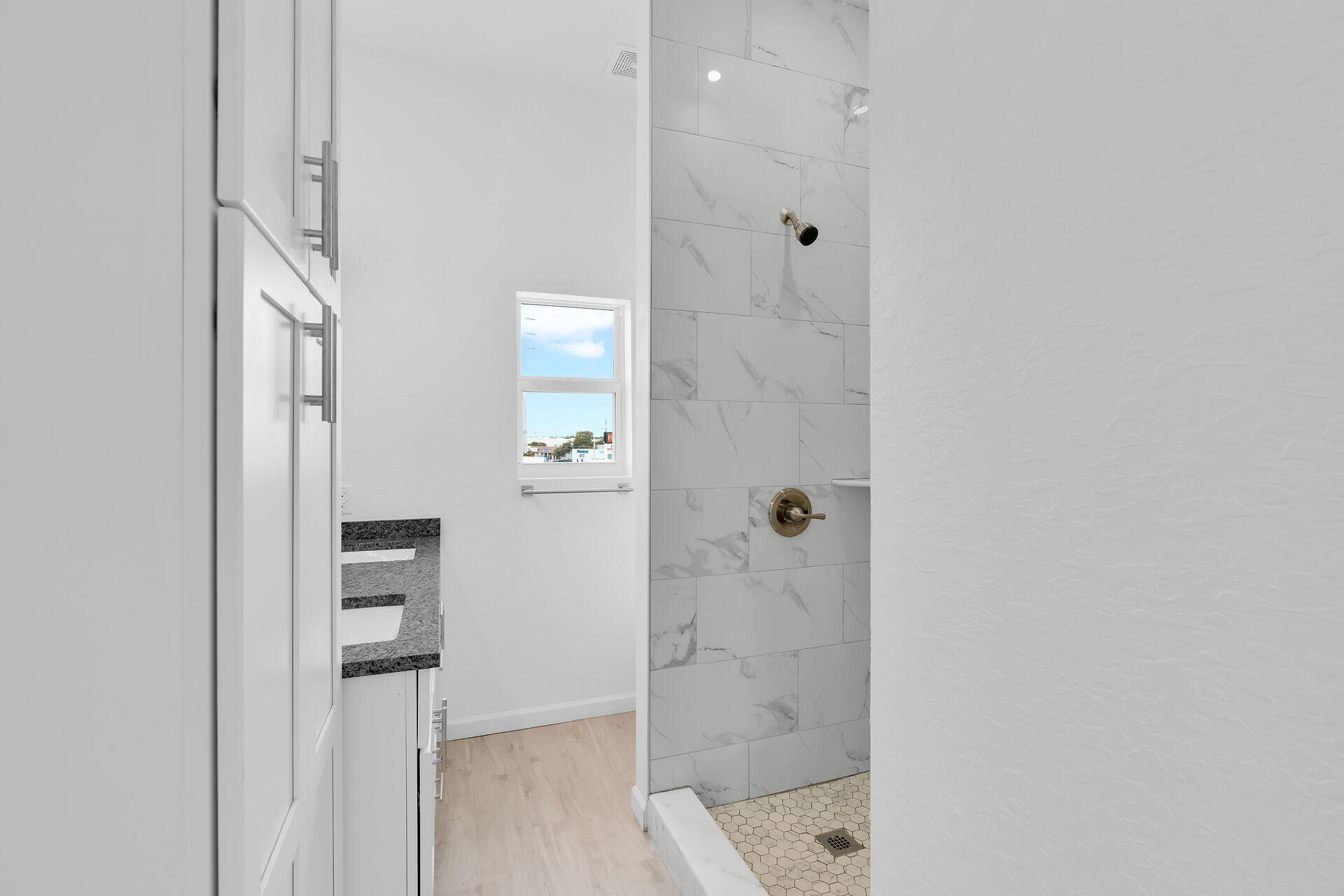 10877 Overseas Highway Unit: 6