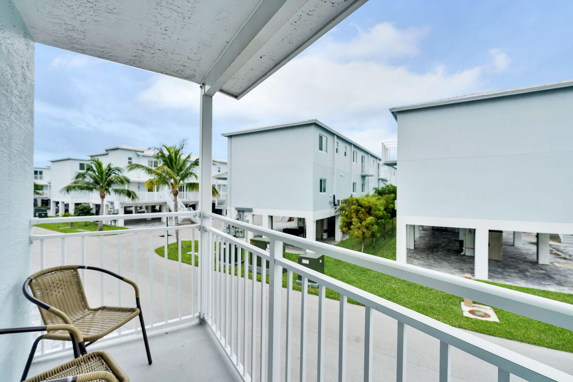 10877 Overseas Highway Unit: 6