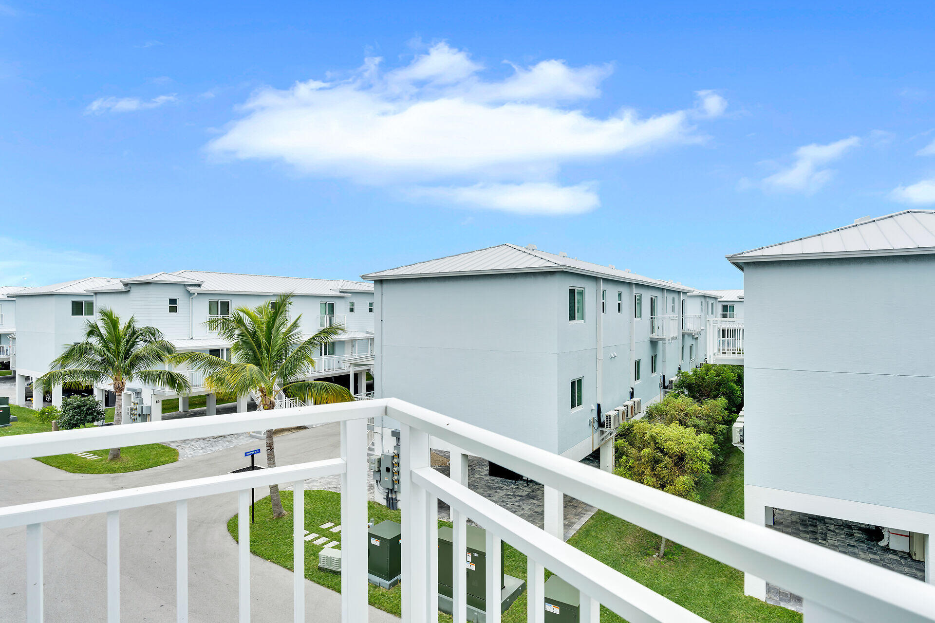 10877 Overseas Highway Unit: 6