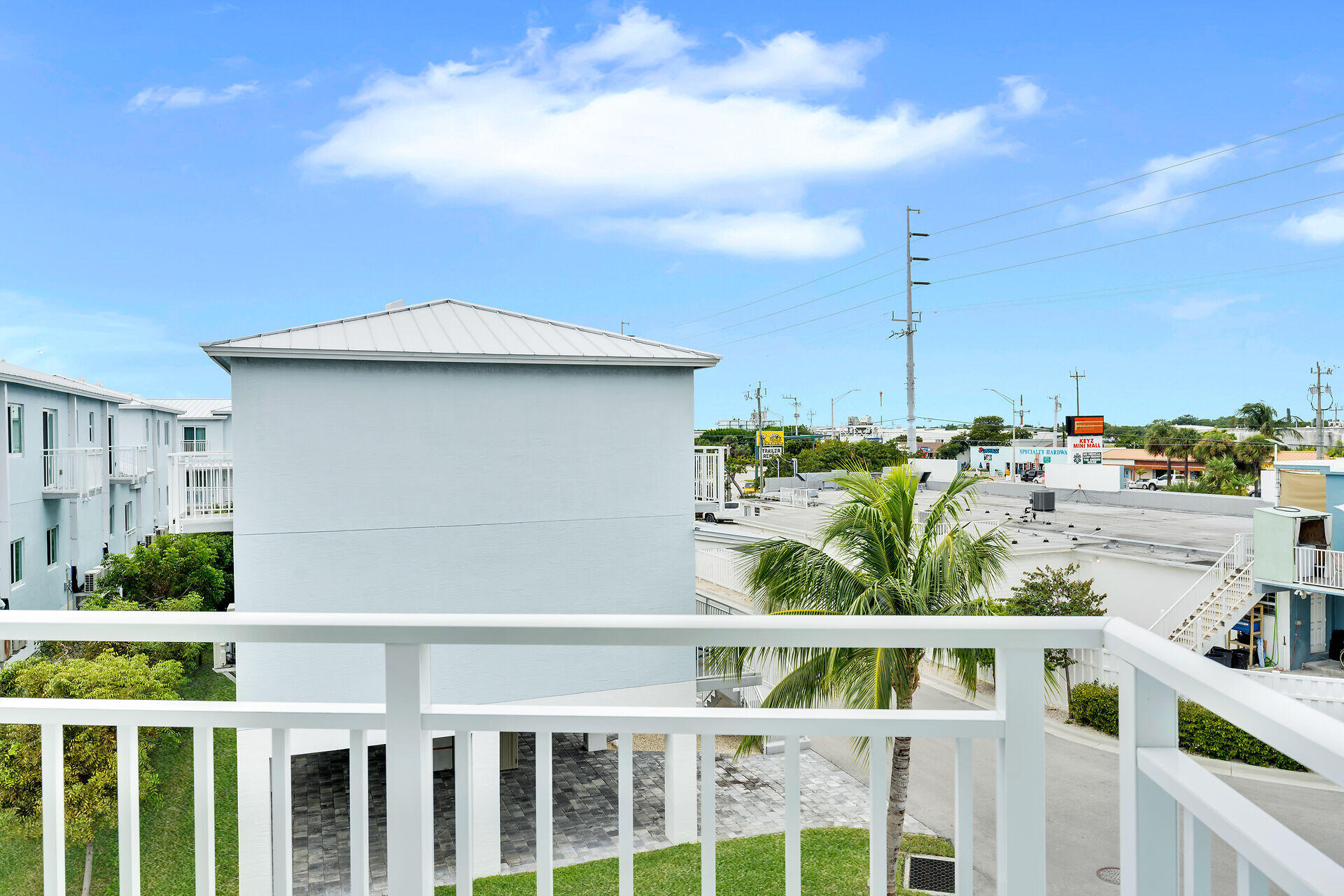 10877 Overseas Highway Unit: 6