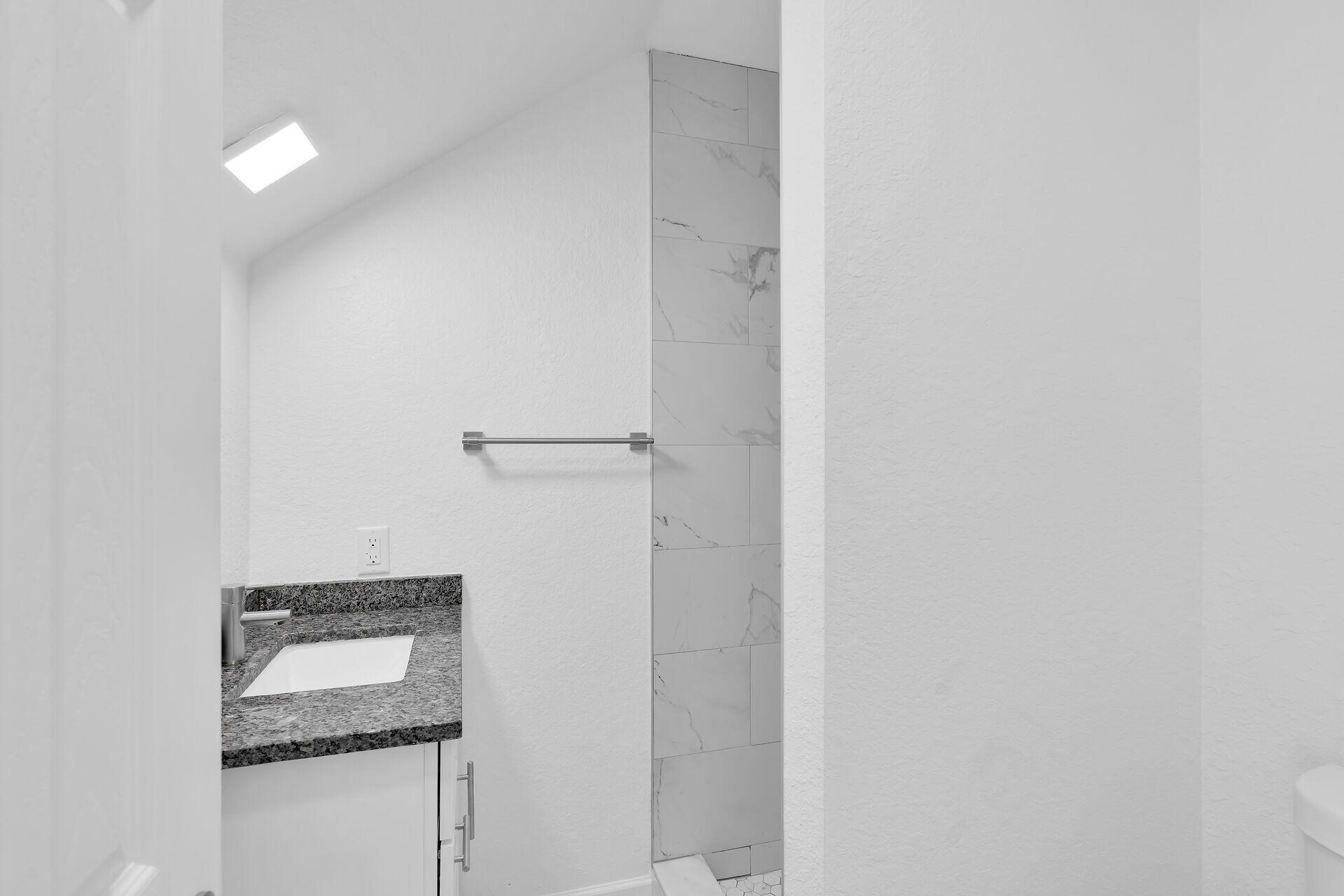 10877 Overseas Highway Unit: 6