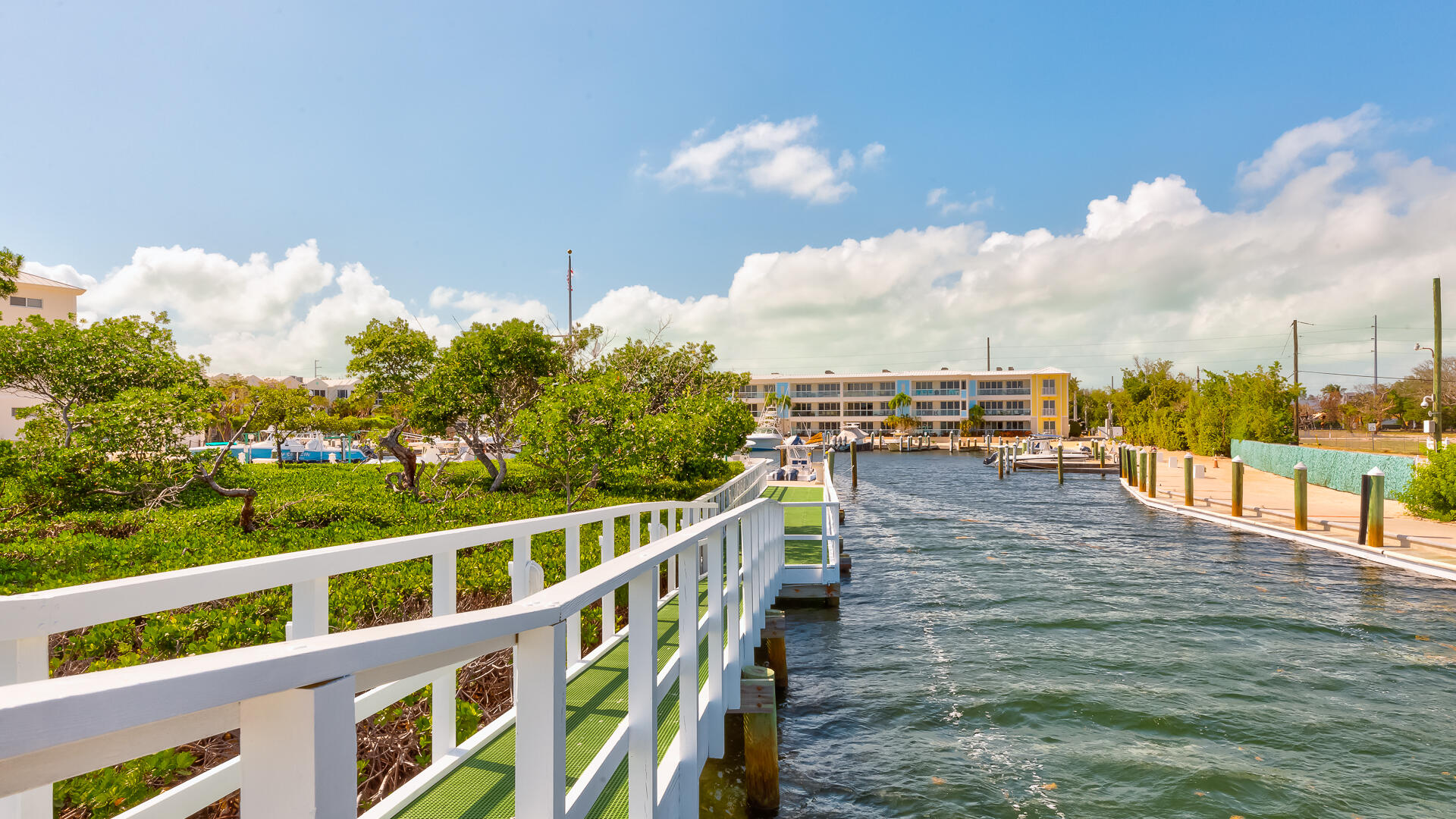 97501 Overseas Highway Unit: 605