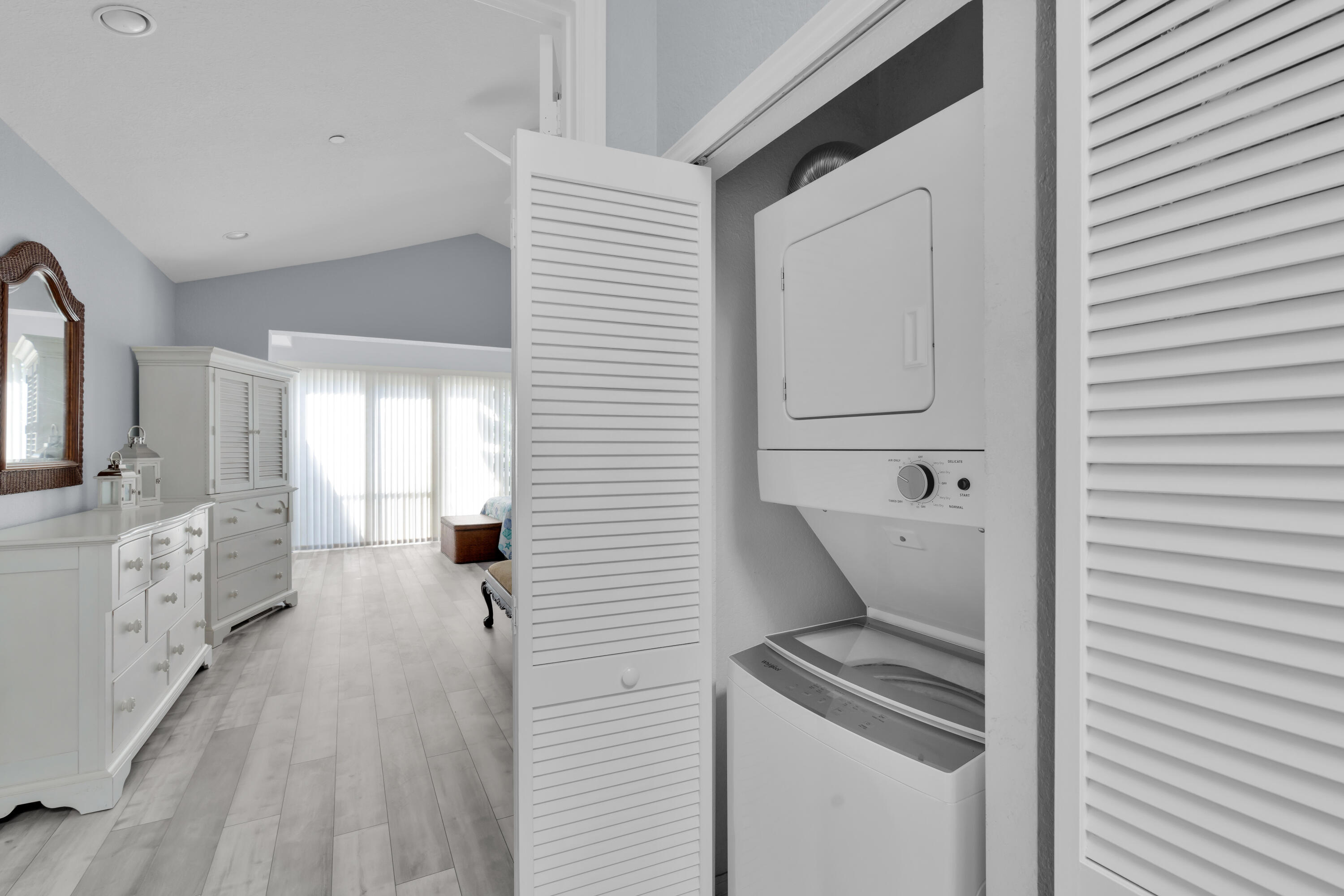 97501 Overseas Highway Unit: 605