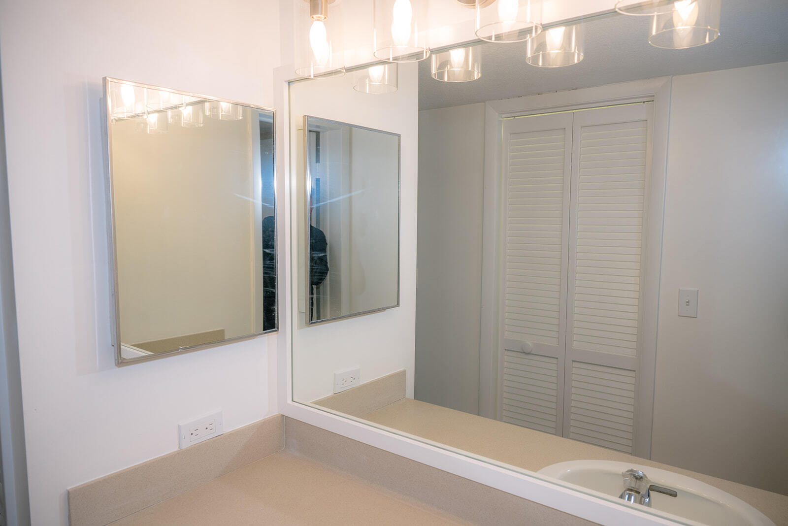 104500 Overseas Highway Unit: C301