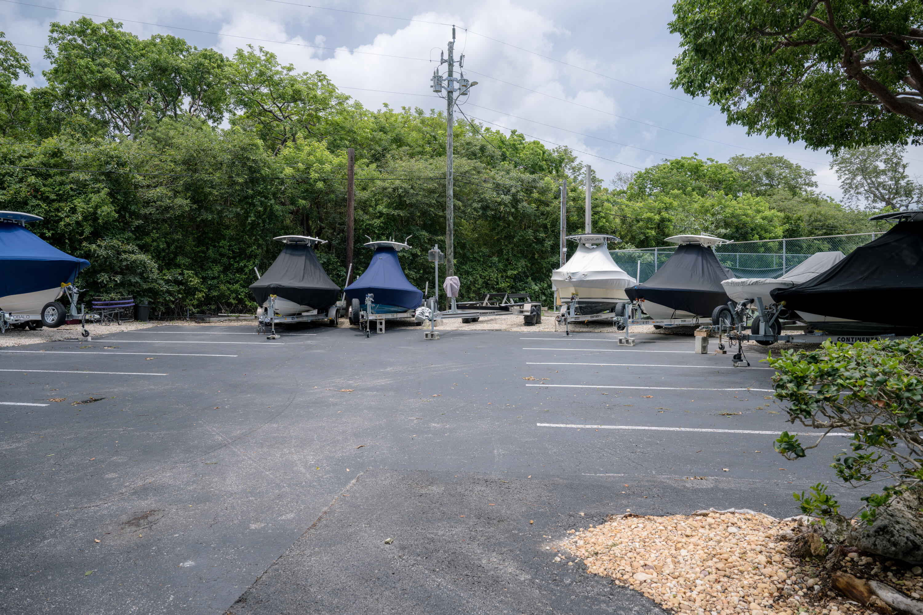 104500 Overseas Highway Unit: C301