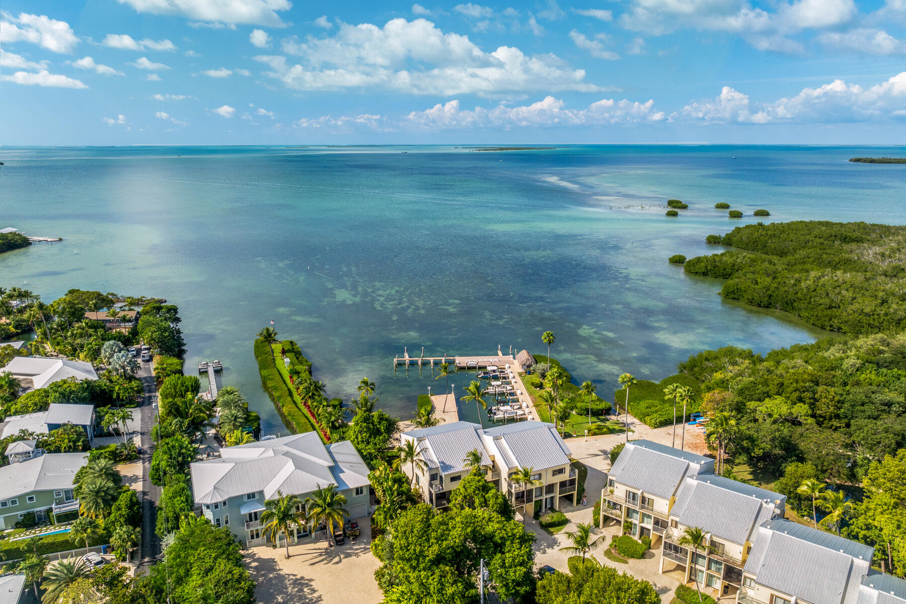 94220 Overseas Highway Unit: 9C and 28' Boat Slip