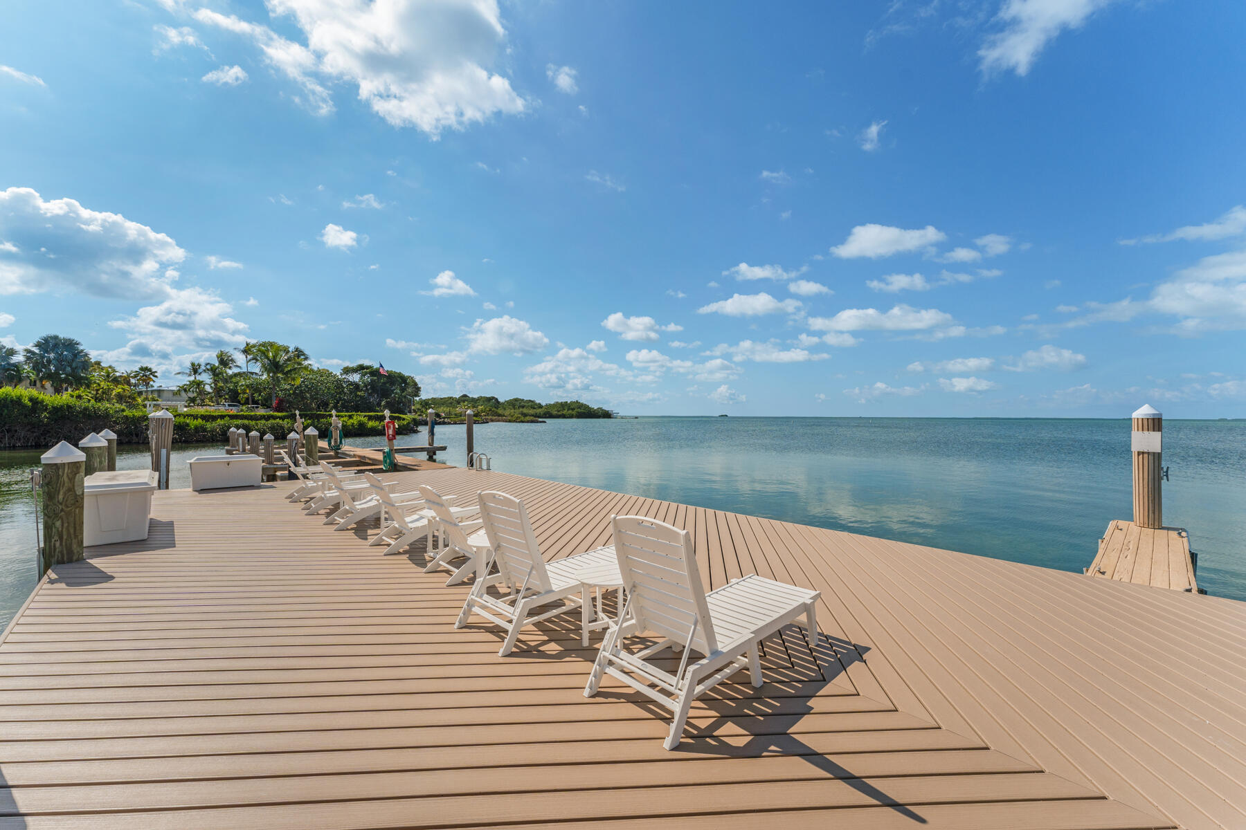 94220 Overseas Highway Unit: 9C and 28' Boat Slip