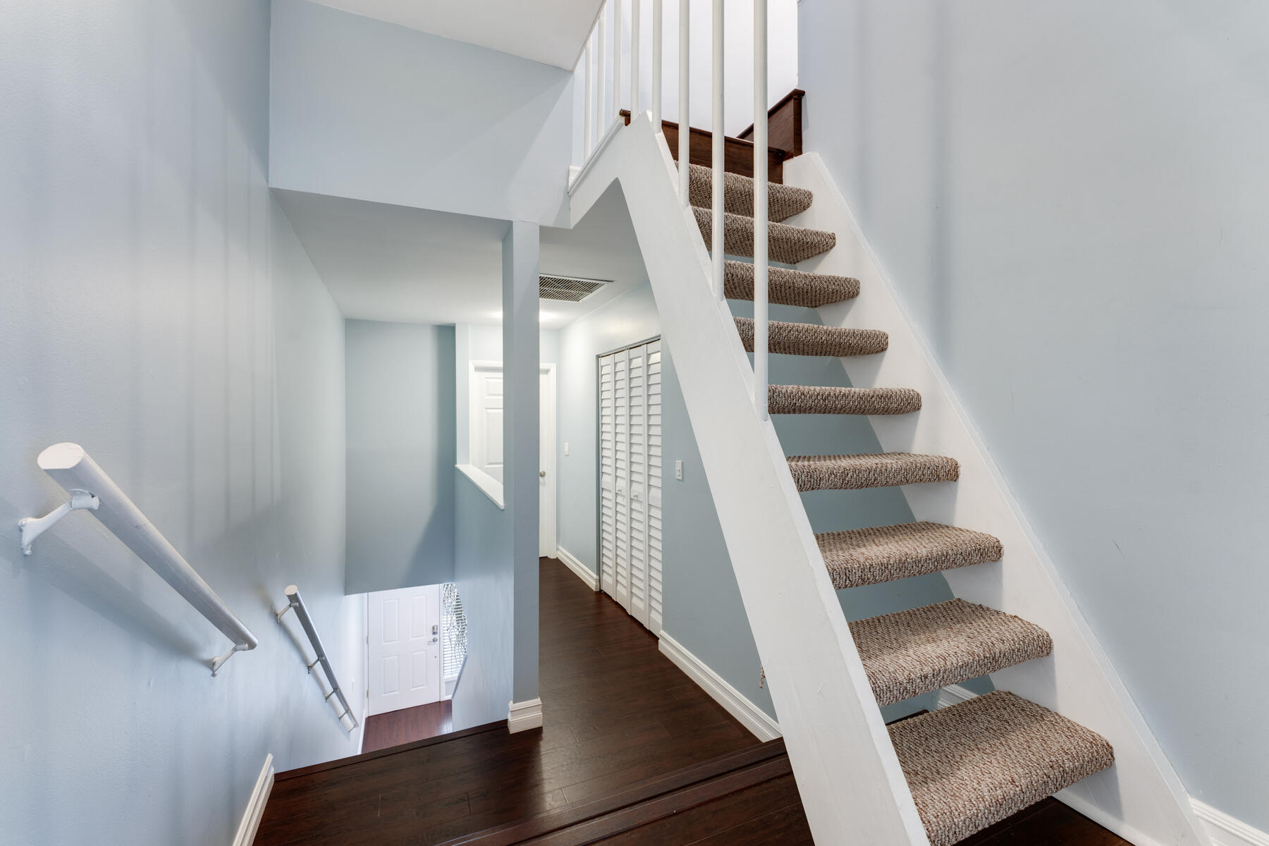 94220 Overseas Highway Unit: 9C and 28' Boat Slip