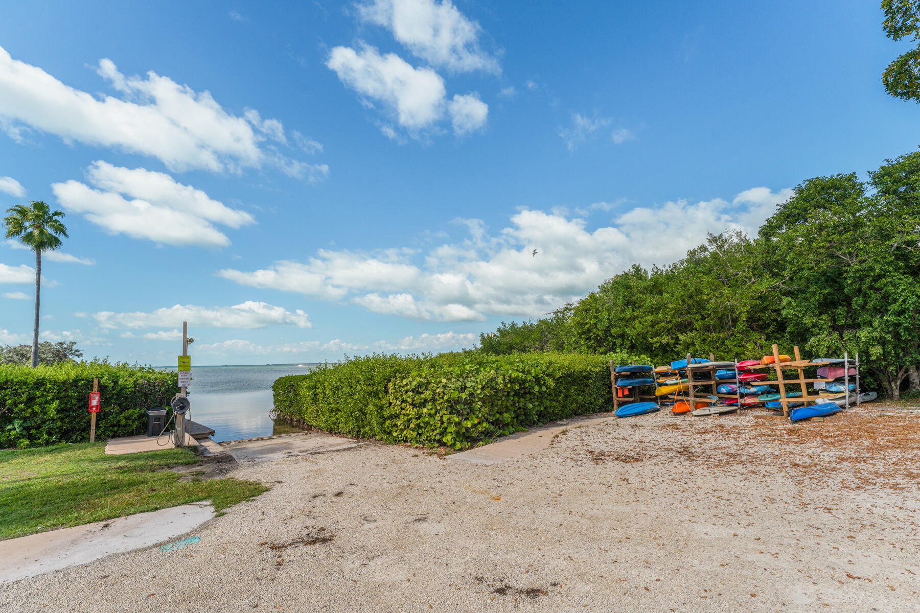 94220 Overseas Highway Unit: 9C and 28' Boat Slip