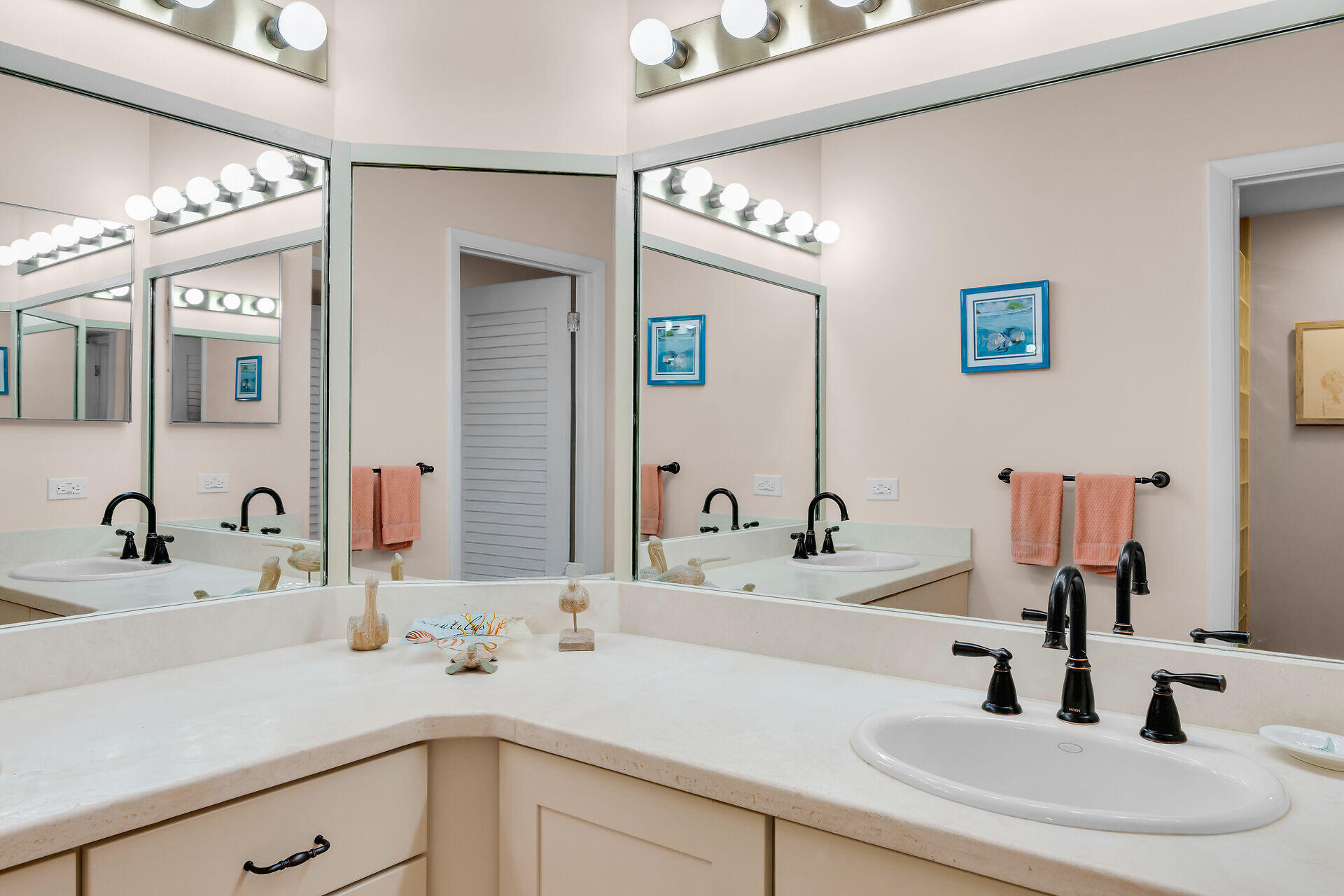 1133 W Ocean Drive Unit: 6