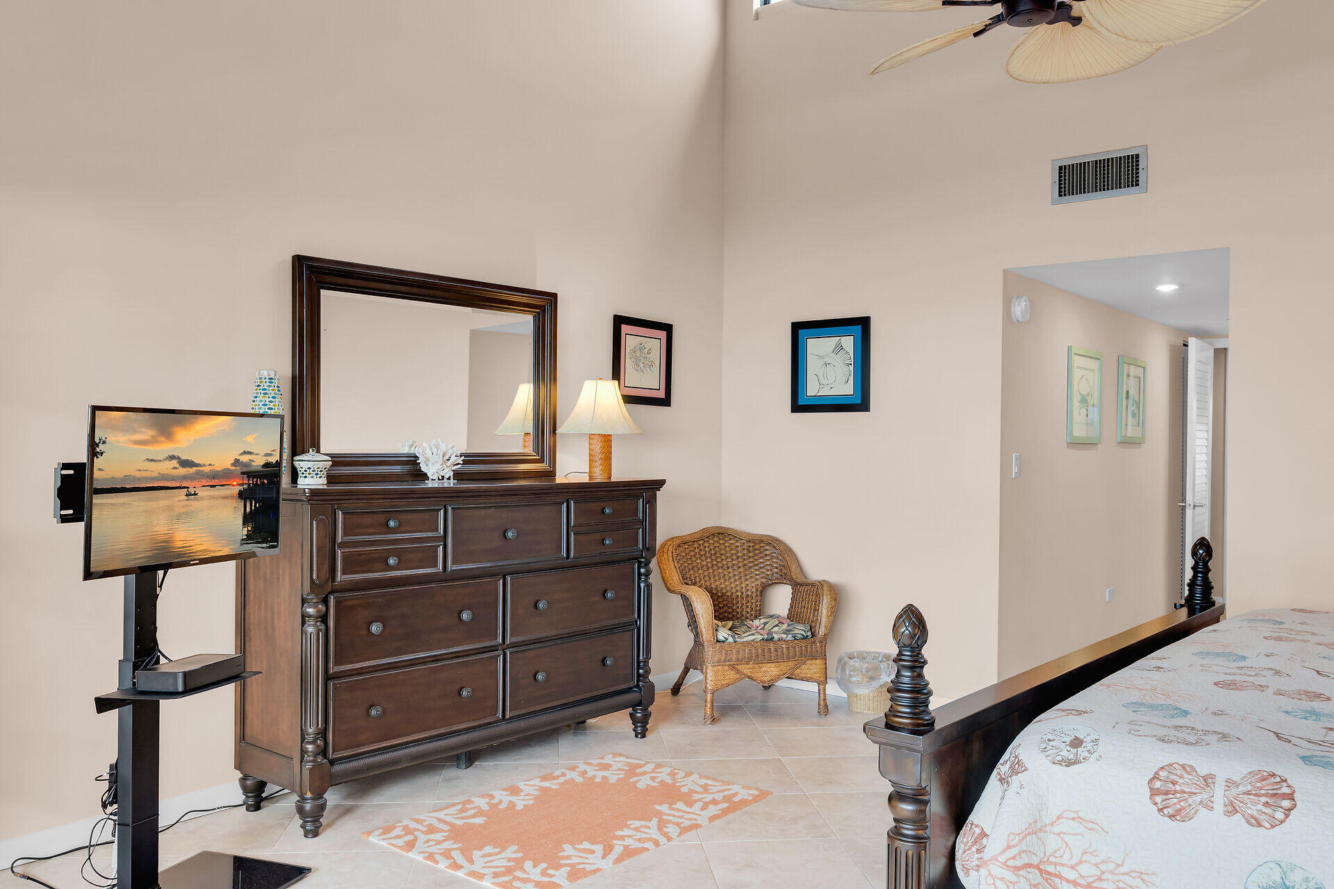 1133 W Ocean Drive Unit: 6