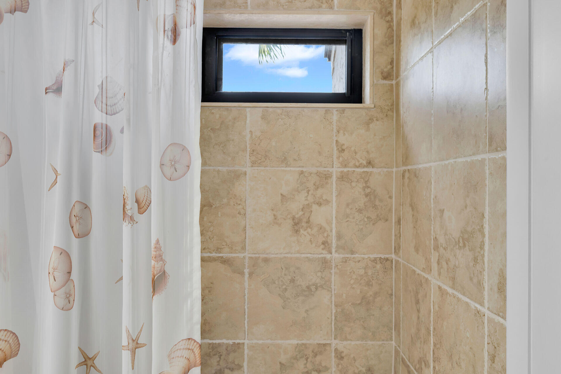 1133 W Ocean Drive Unit: 6